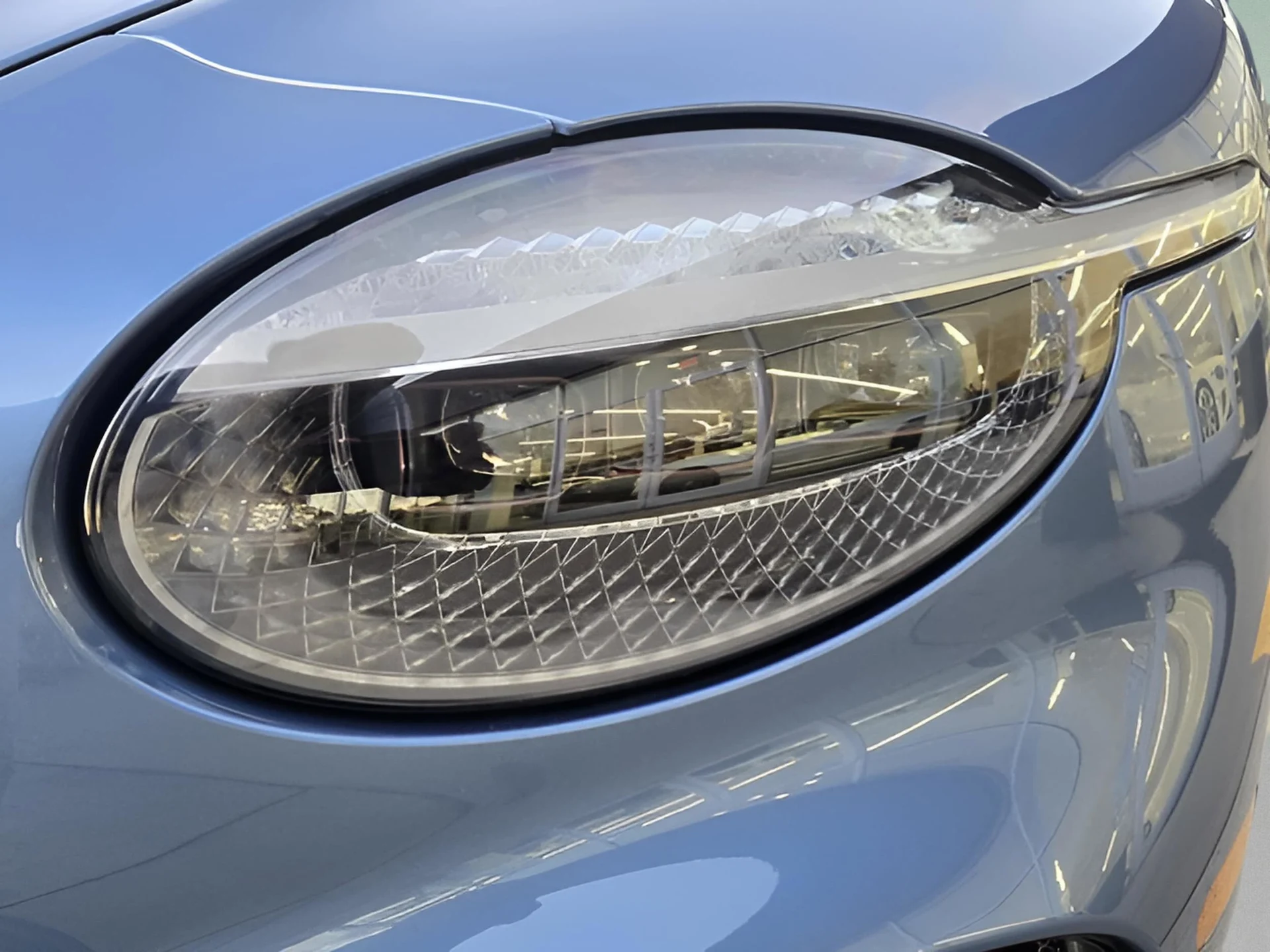 mph022_972971396_34ffe82b478ba7e80293719d1d04bef1x_2a85a03cdd