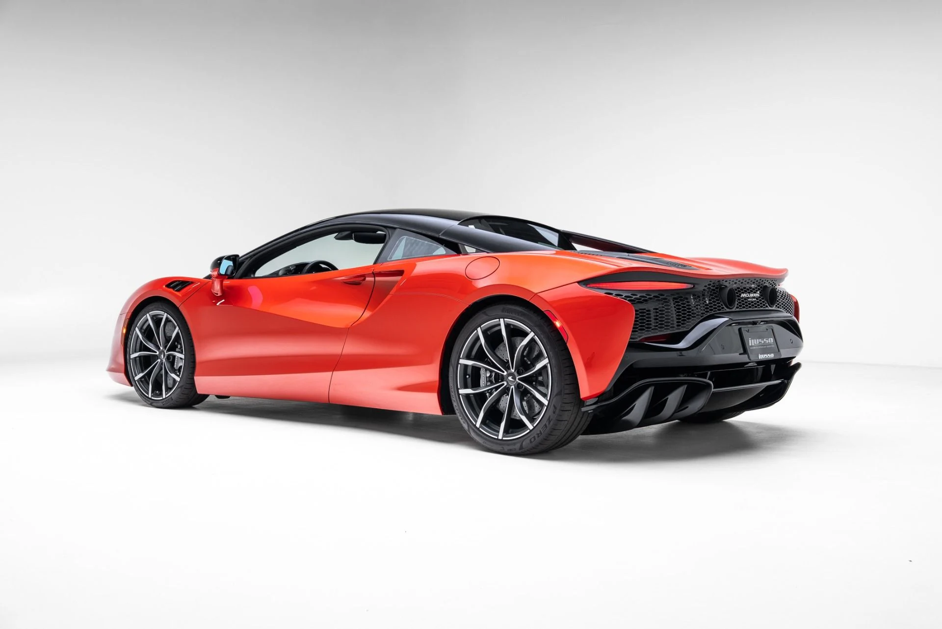 mph022_973406383_Used_2024_Mc_Laren_Artura_1774465239_7cd0e8a878