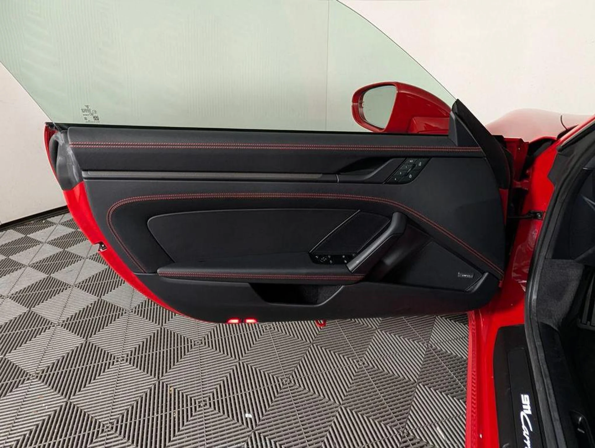 mph022_973832339_V5_XU_Ib_Z_Yd_UVGU_Mn2_El_UW_Bi9_U3a8_28710a6e62