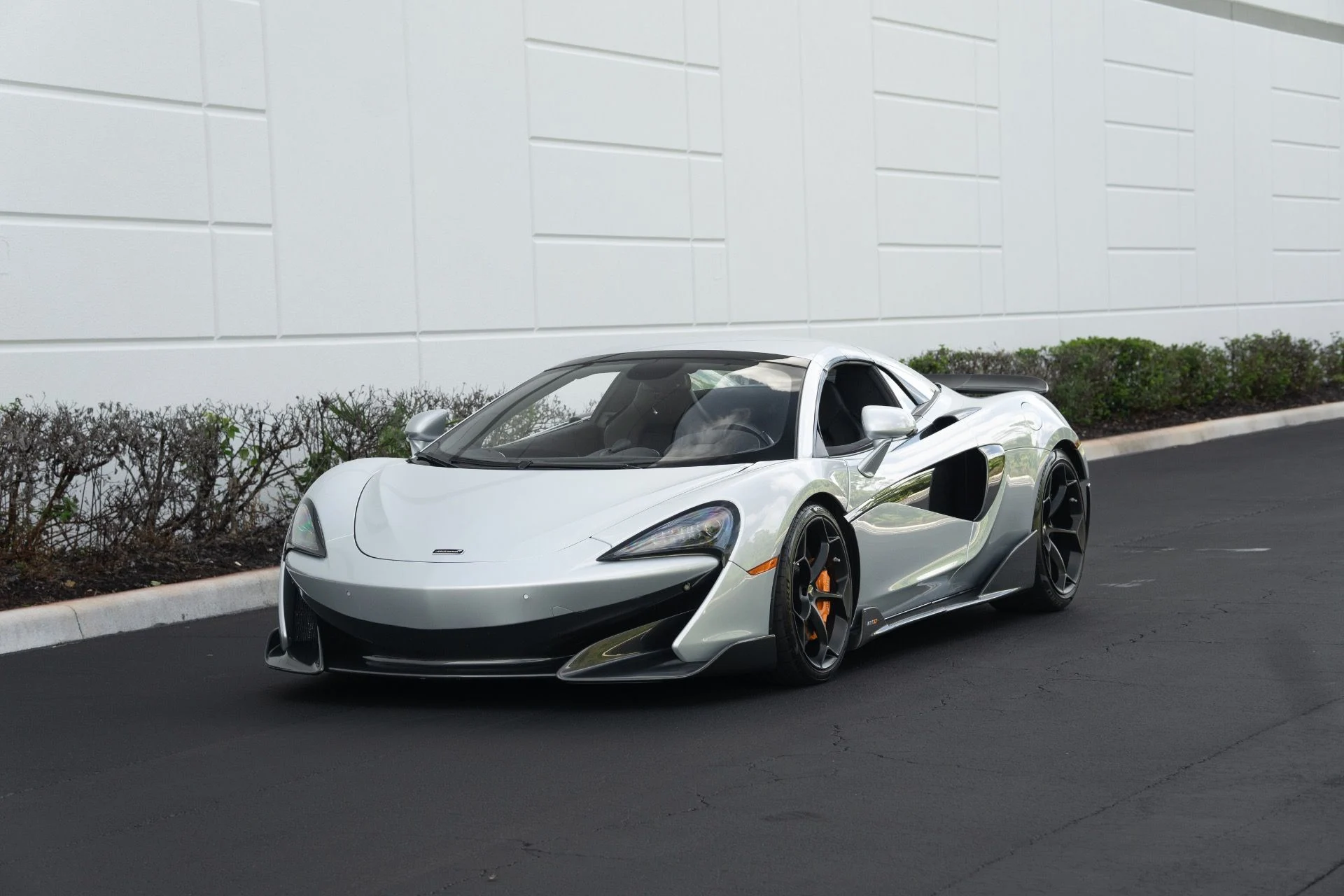 mph022_973851519_Used_2020_Mc_Laren_600_LT_Spider_1759250261_6f6c1a588a