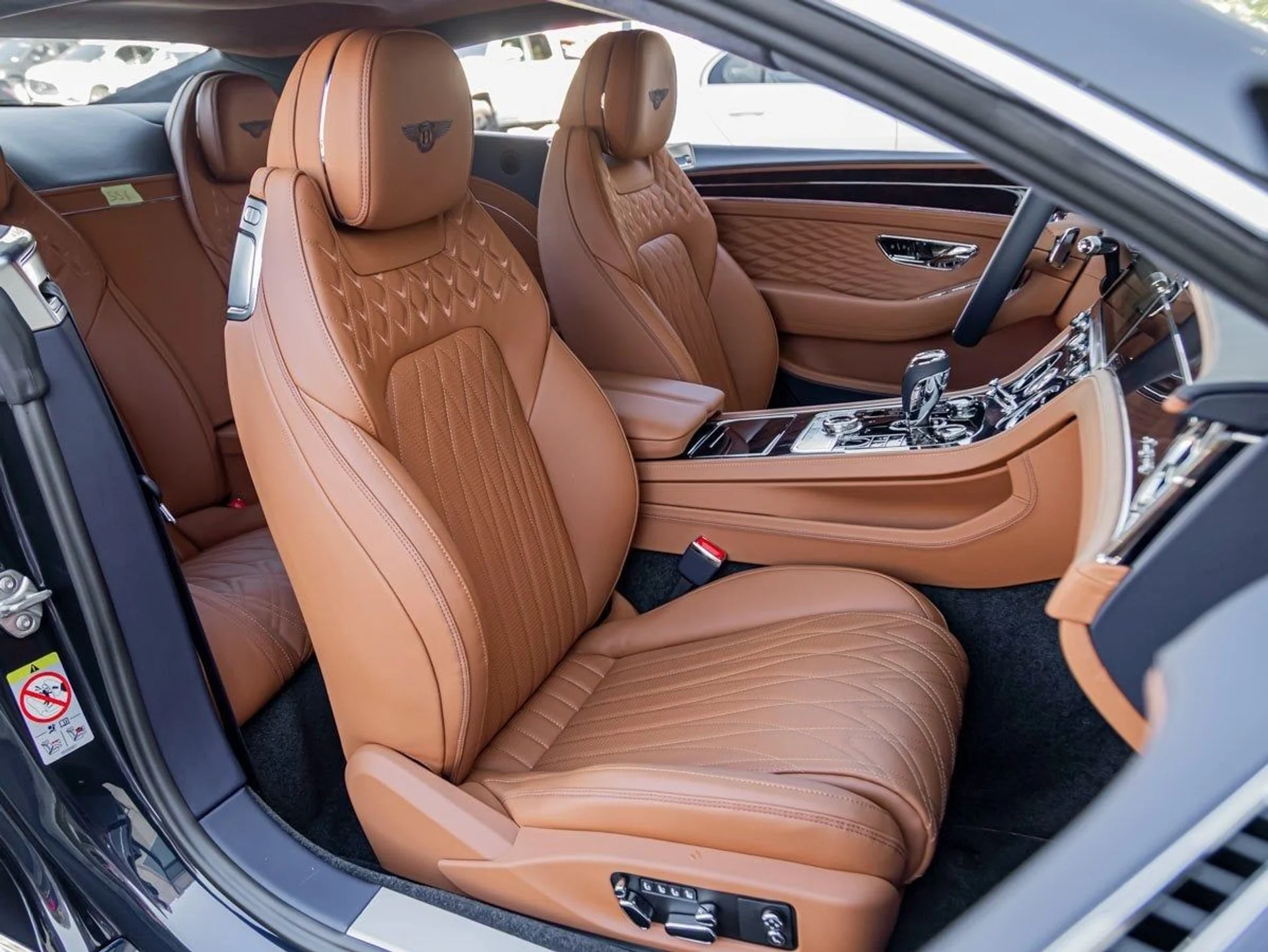 mph022_978926007_23_683cc0bb0d