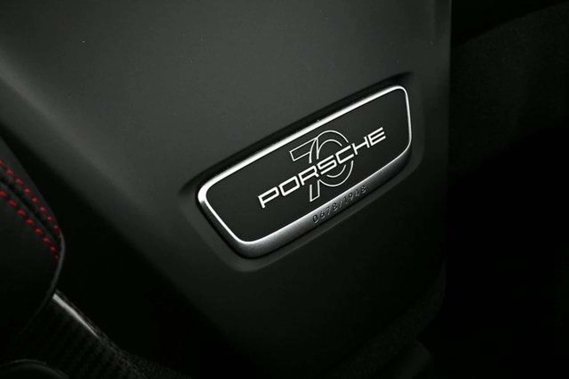 mph022_97976420_Ke0udgoup8c4i_Sp5_XSA_5_T3v_N_Rm0_e296c41bdb