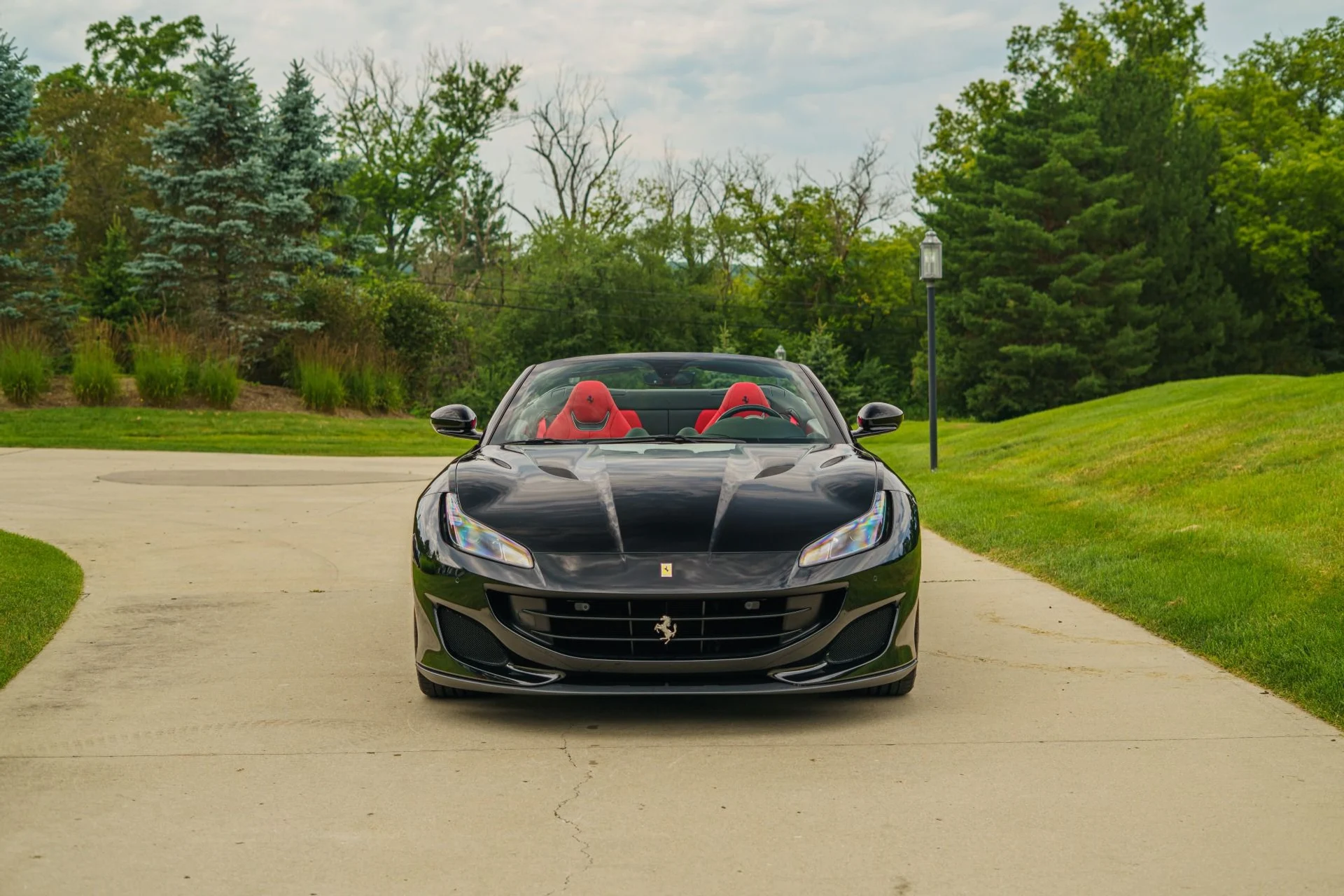mph022_982264530_Used_2019_Ferrari_Portofino_1783726040_81dccde7bd