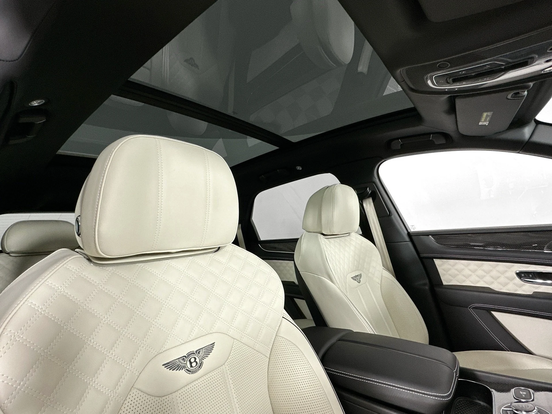 mph022_98518147_23_a1f07c1e10