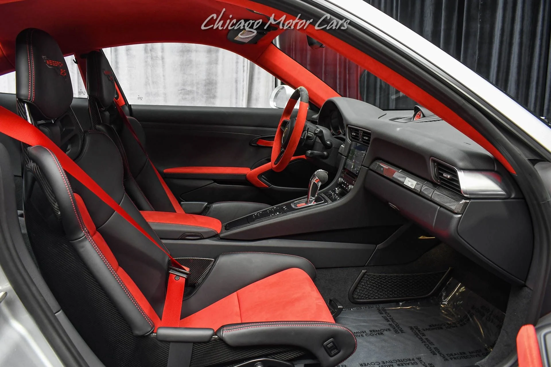 mph022_988686863_12960_p23_l_88747c1bee