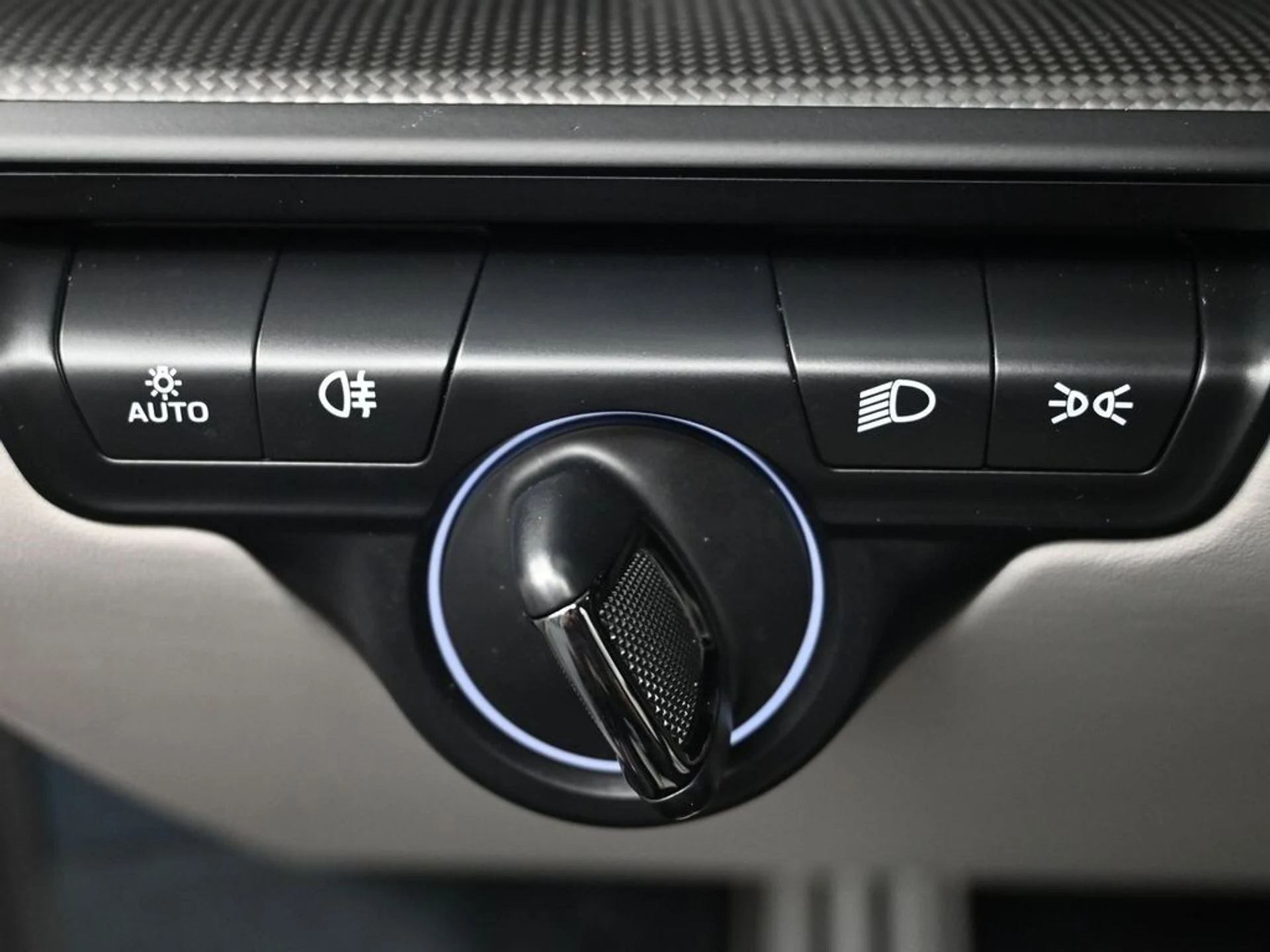 mph022_992369566_453f8350bbf8949140810a907c312edcx_914d2c332e