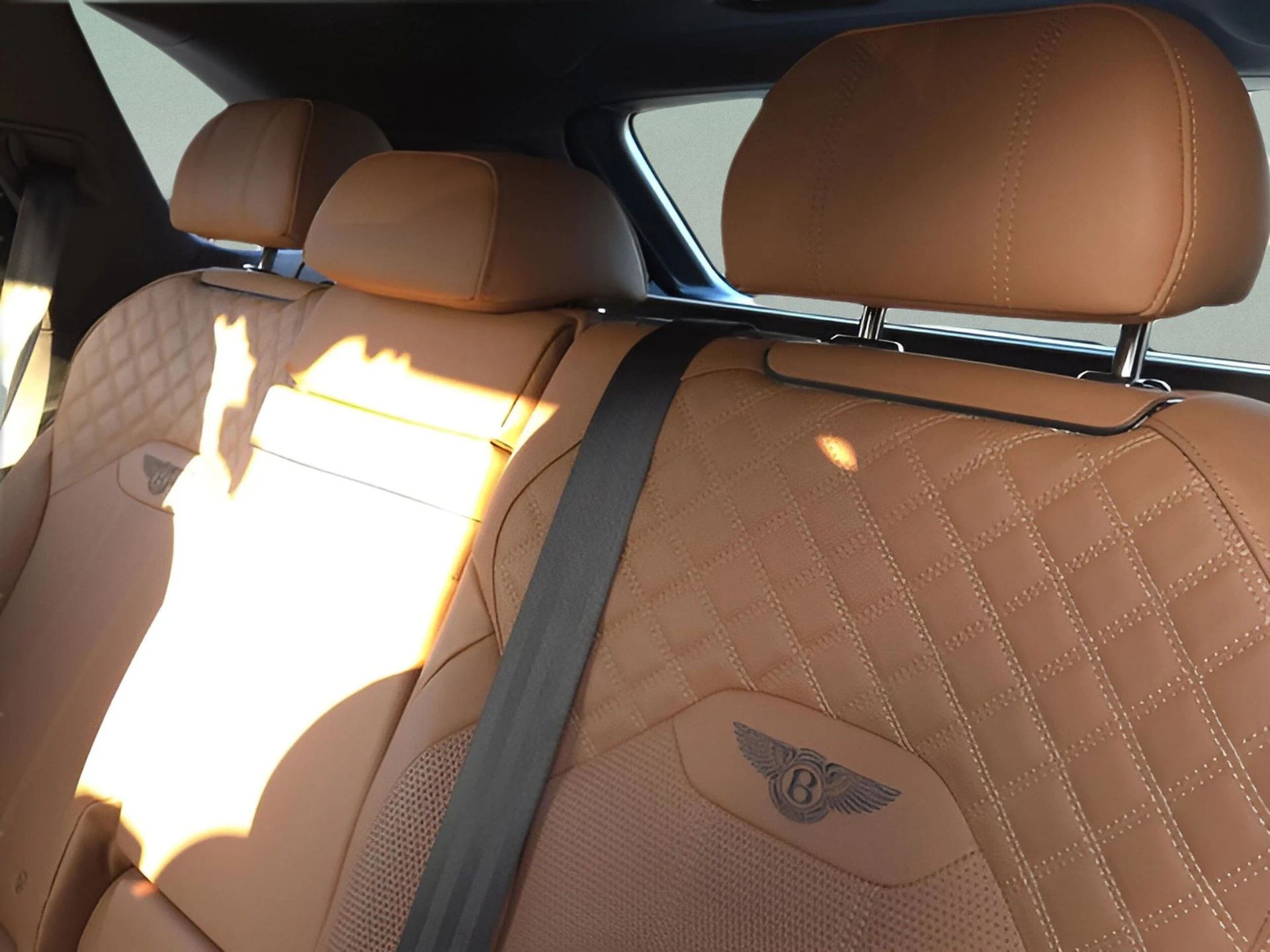 mph022_993614196_c40ac46af23b52c0276e9a4f73bb8b08x_c3bb6ea266