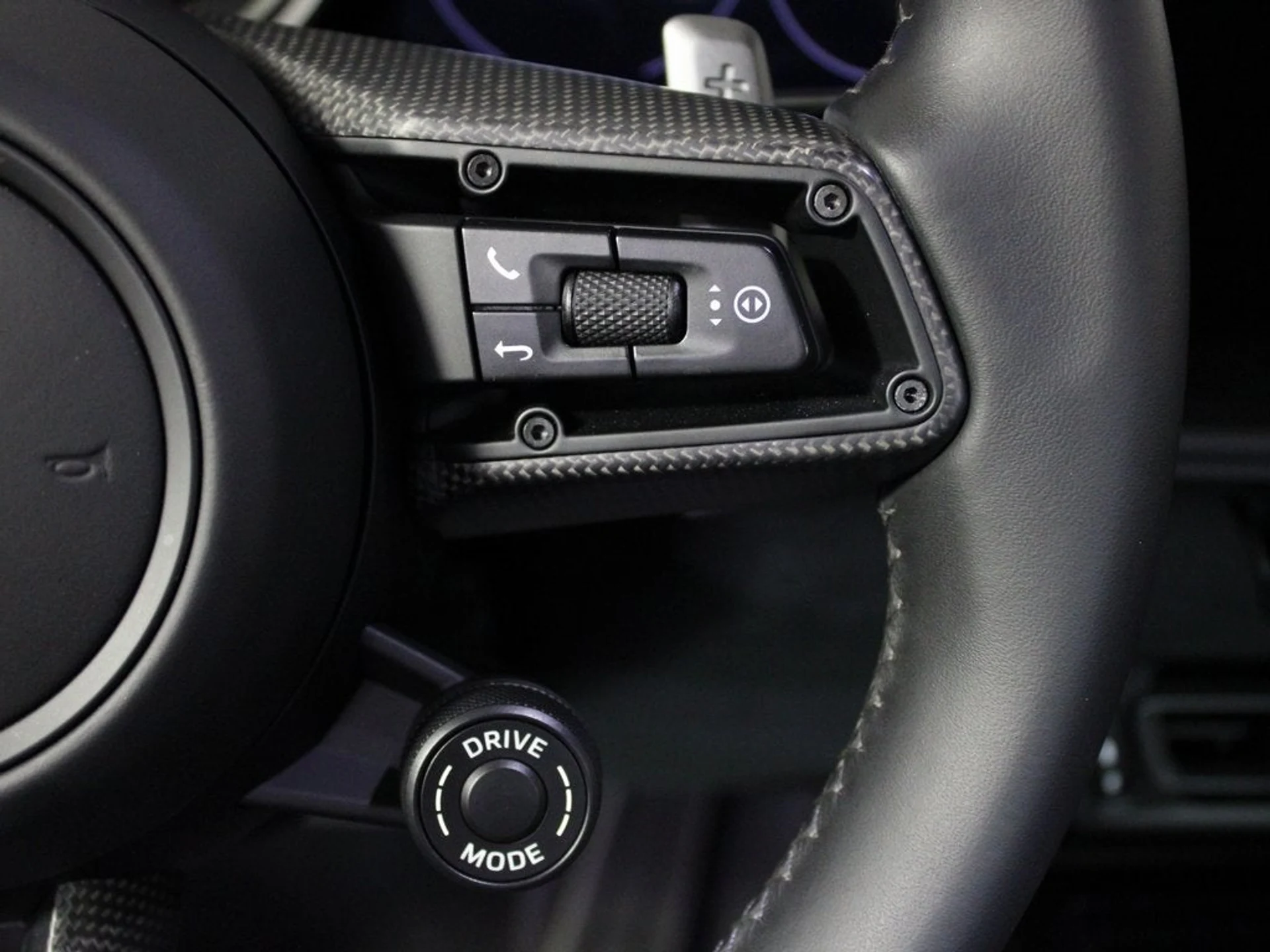 mph023_1000032043_24_ee97fd5808