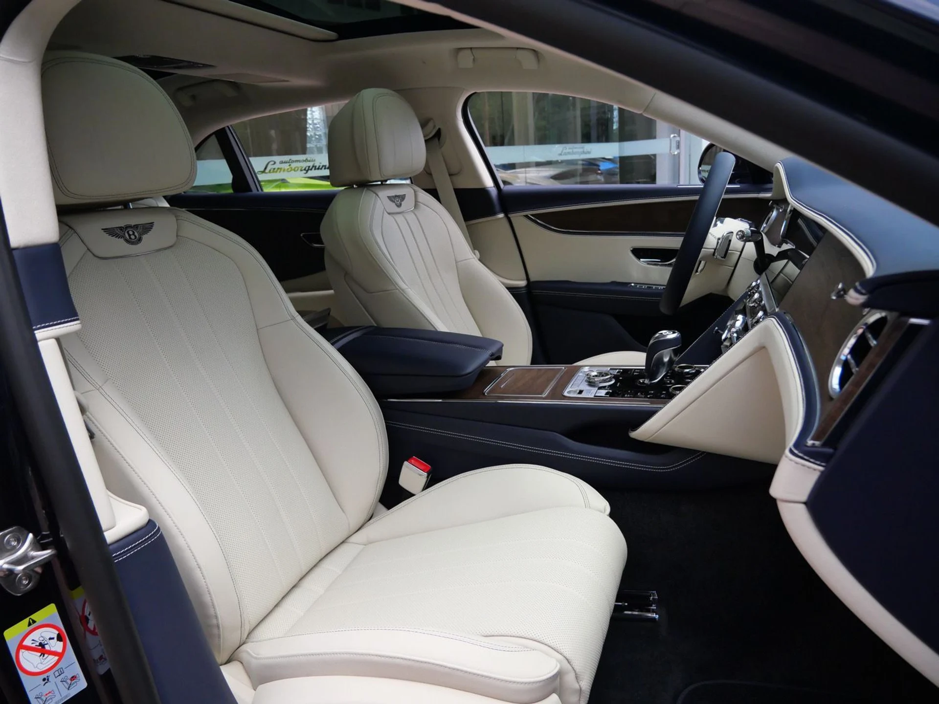 mph023_1005022243_37ae52cf61e2d8549c05ef708310f52bx_158dd2b397