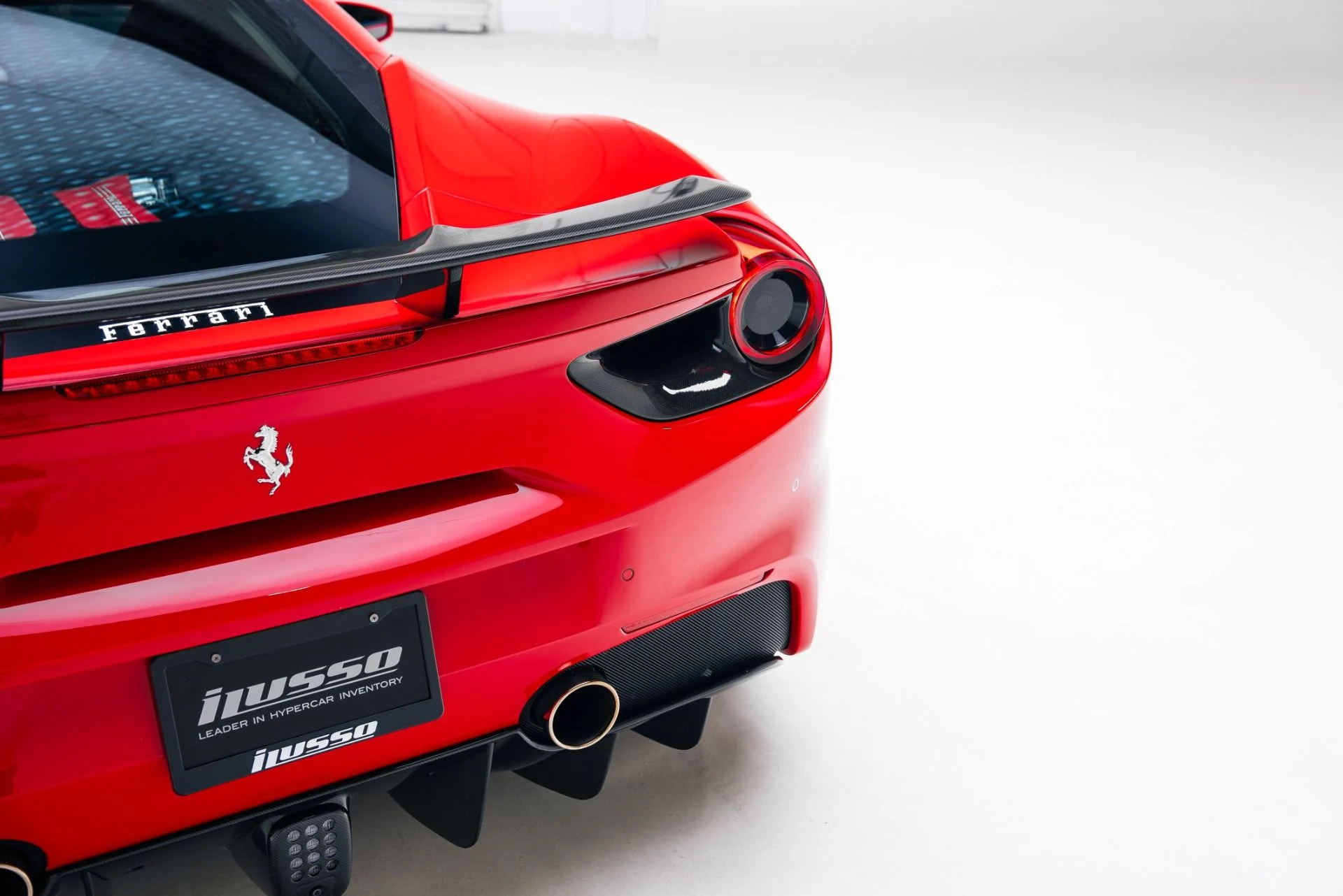 mph023_1012559056_Used_2018_Ferrari_488_GTB_1767046260_237e413e37