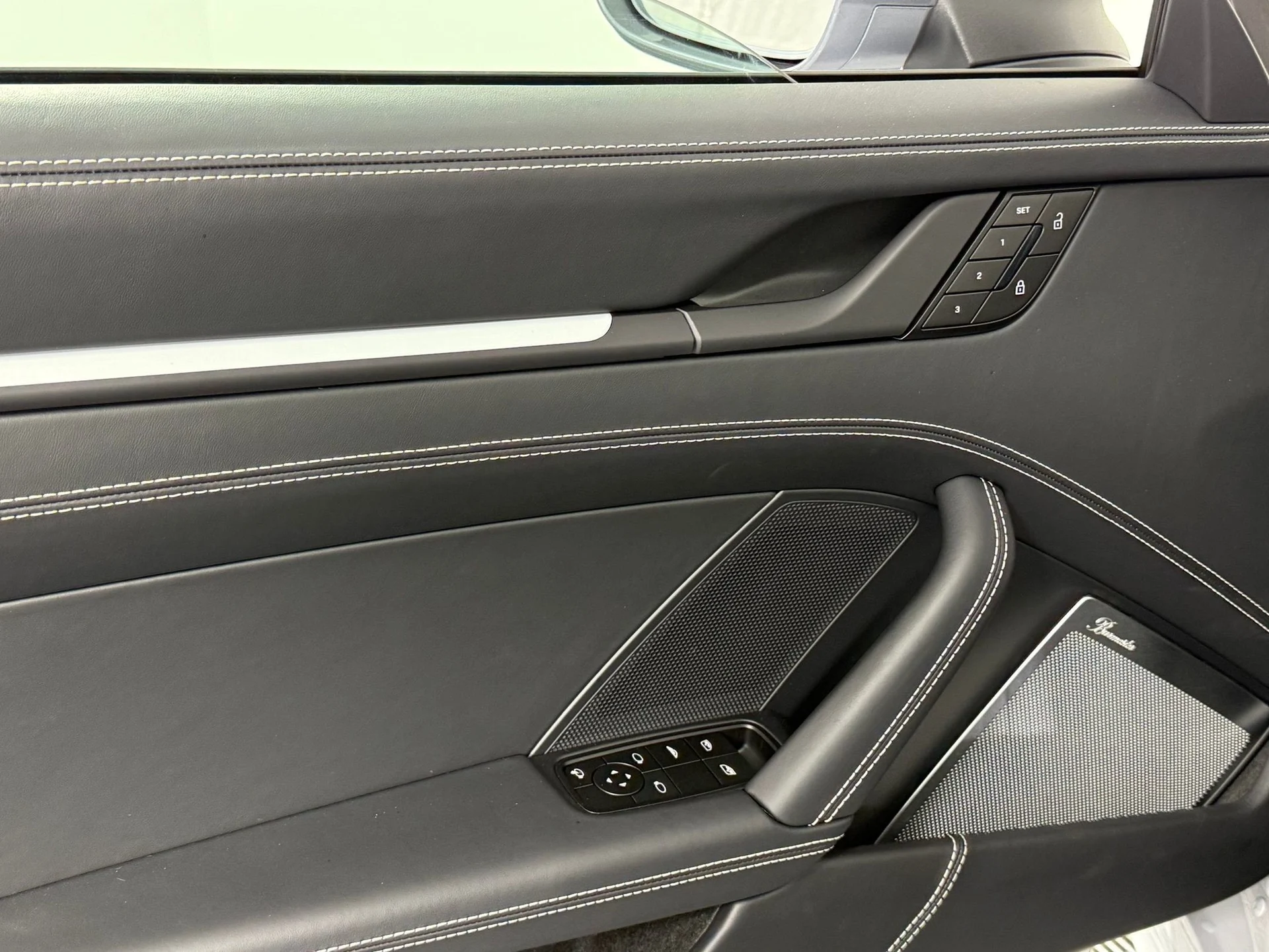 mph023_1016612194_6009a729bcbeeb9feeb92aa4348e8284x_5737a3ab4e