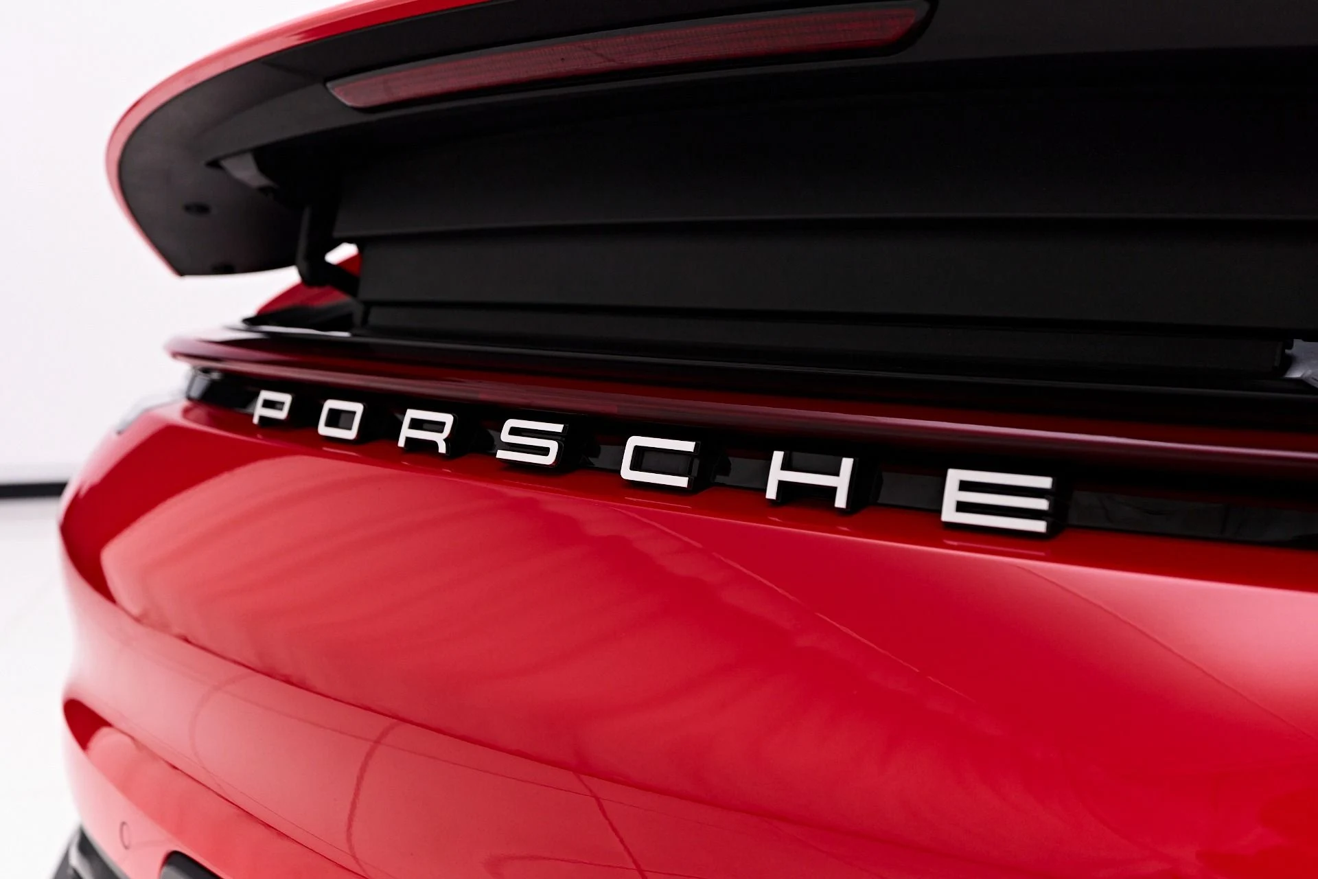 mph023_1021048942_Used_2020_Porsche_911_Carrera_4_S_1750269009_c5acdeef68