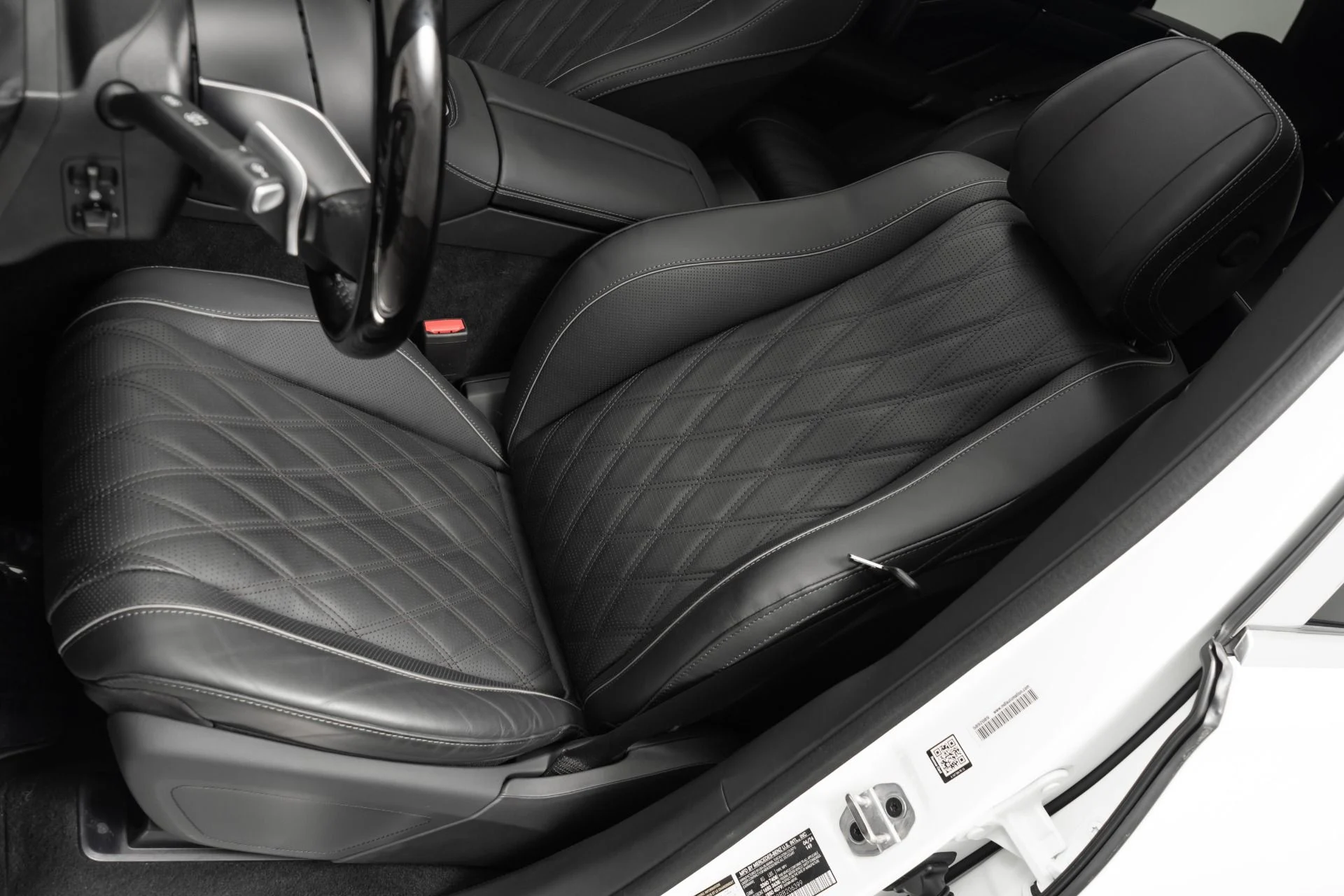 mph023_1034300160_Used_2024_Mercedes_Benz_Maybach_GLS_600_4_MATIC_4_Seat_Configuration_Rear_Seat_Entertainment_1776281488_da9c83e74c