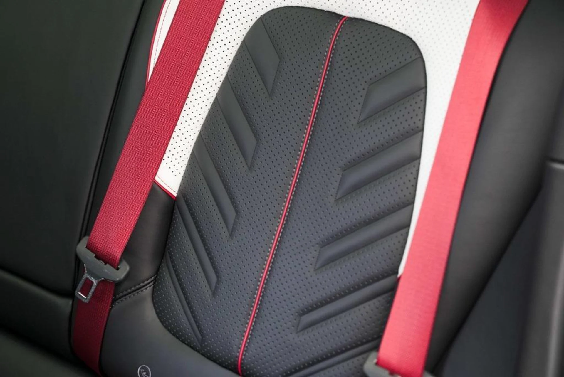 mph023_1034579852_4_ZII_Ps_Qbzy_B_Vz063_B_Kse_K_De9ag_6e5fcc3507