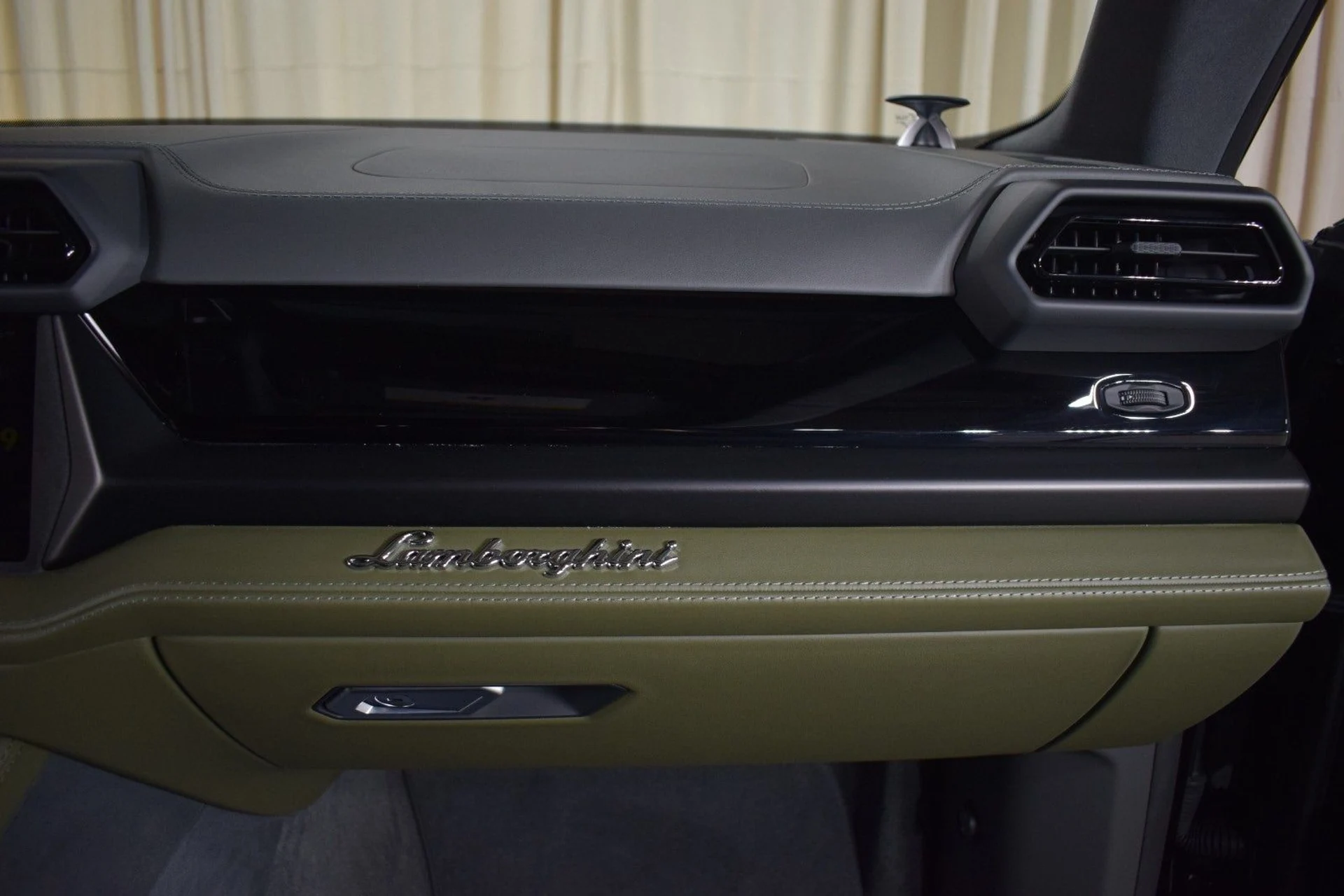 mph023_1046039826_14b922dbdb83e410e595f5a930b8d06cx_c12a7067da