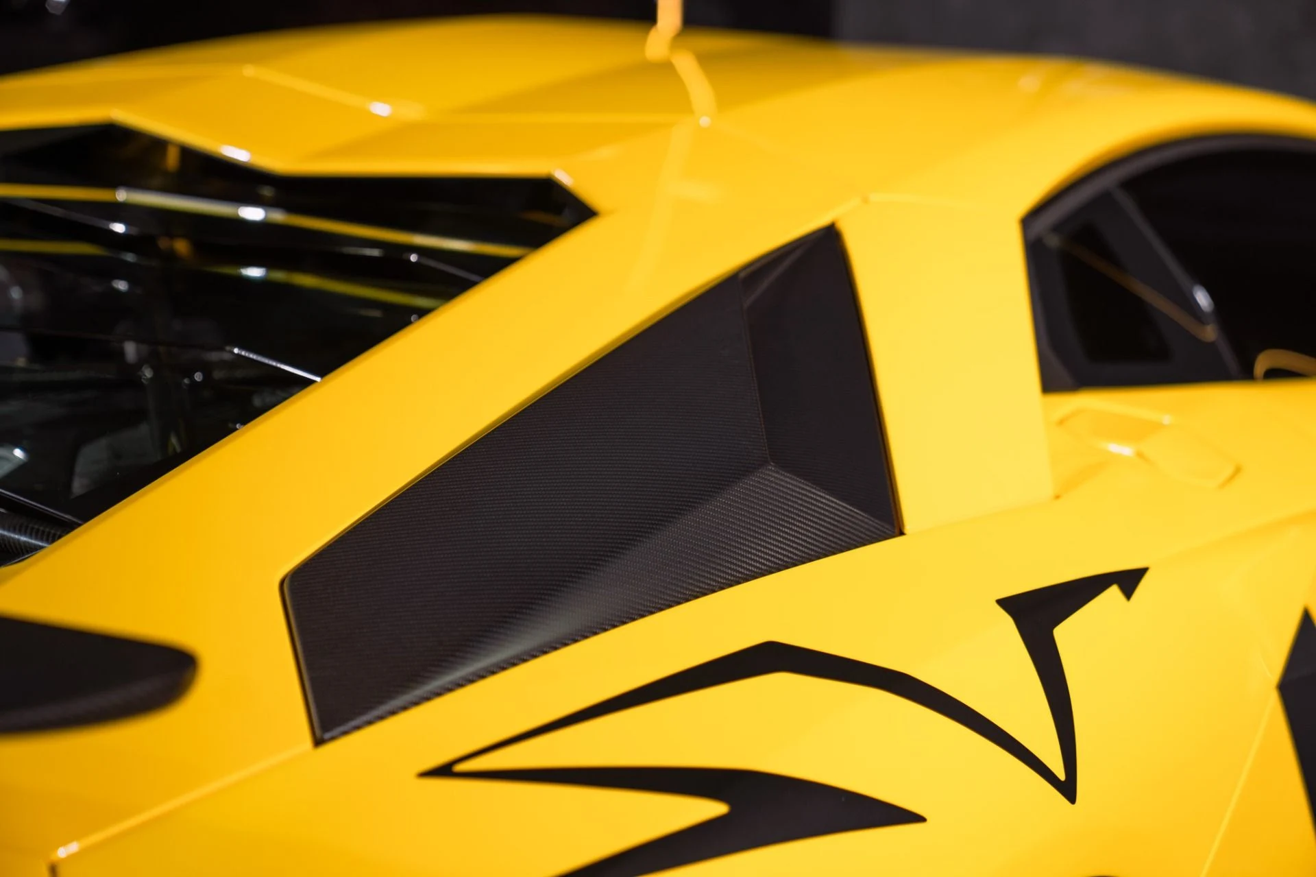 mph023_104738712_Used_2016_Lamborghini_Aventador_LP_750_4_SV_Full_Carbon_Interior_with_Carbon_Seats_1792521135_c7198117eb