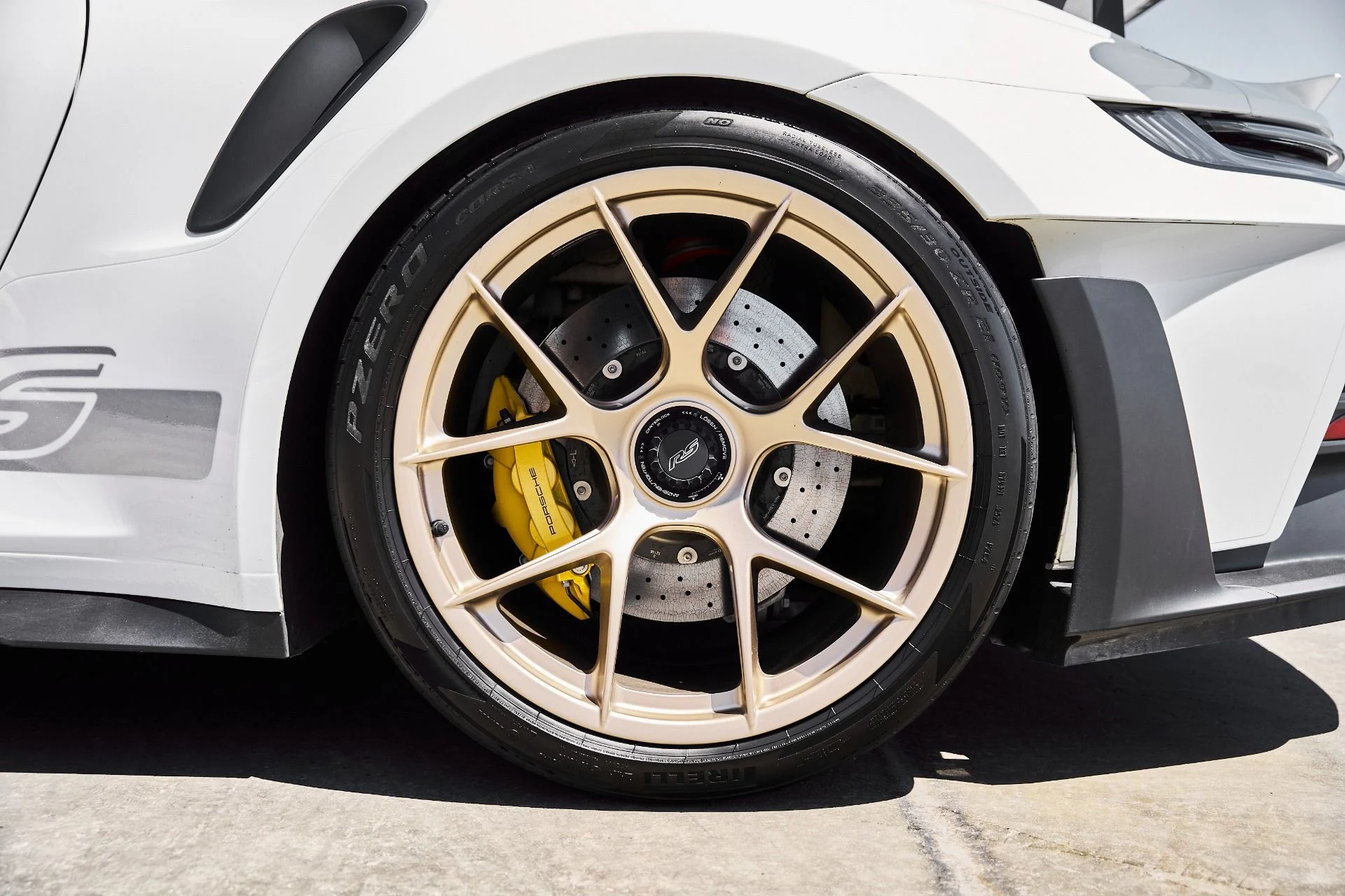 mph023_1048251992_Used_2025_Porsche_911_GT_3_RS_1780614697_a696e04a15