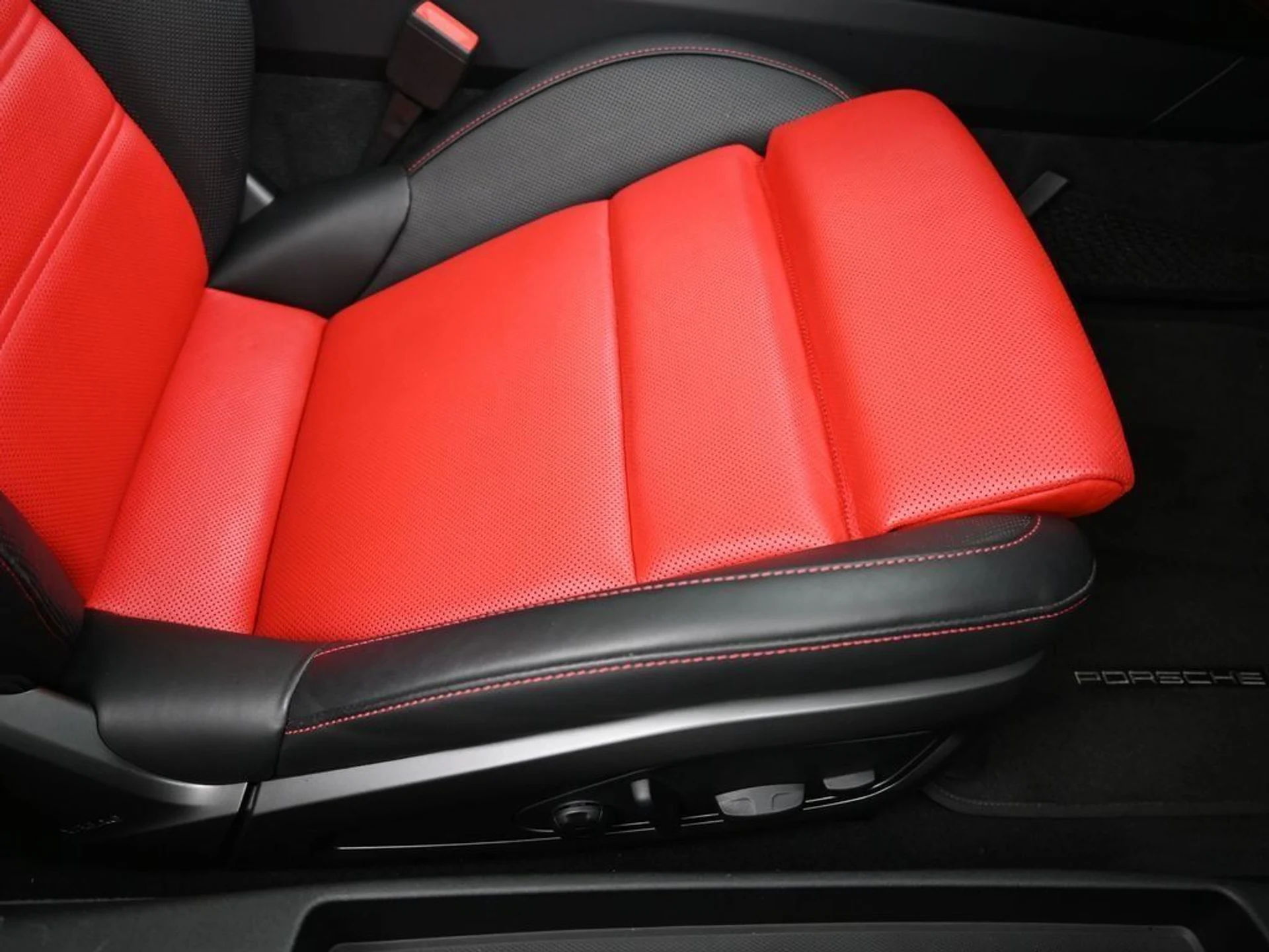 mph023_1049201730_72fb035ca0367a8d64c9b82193dc8713_f52670bcc7