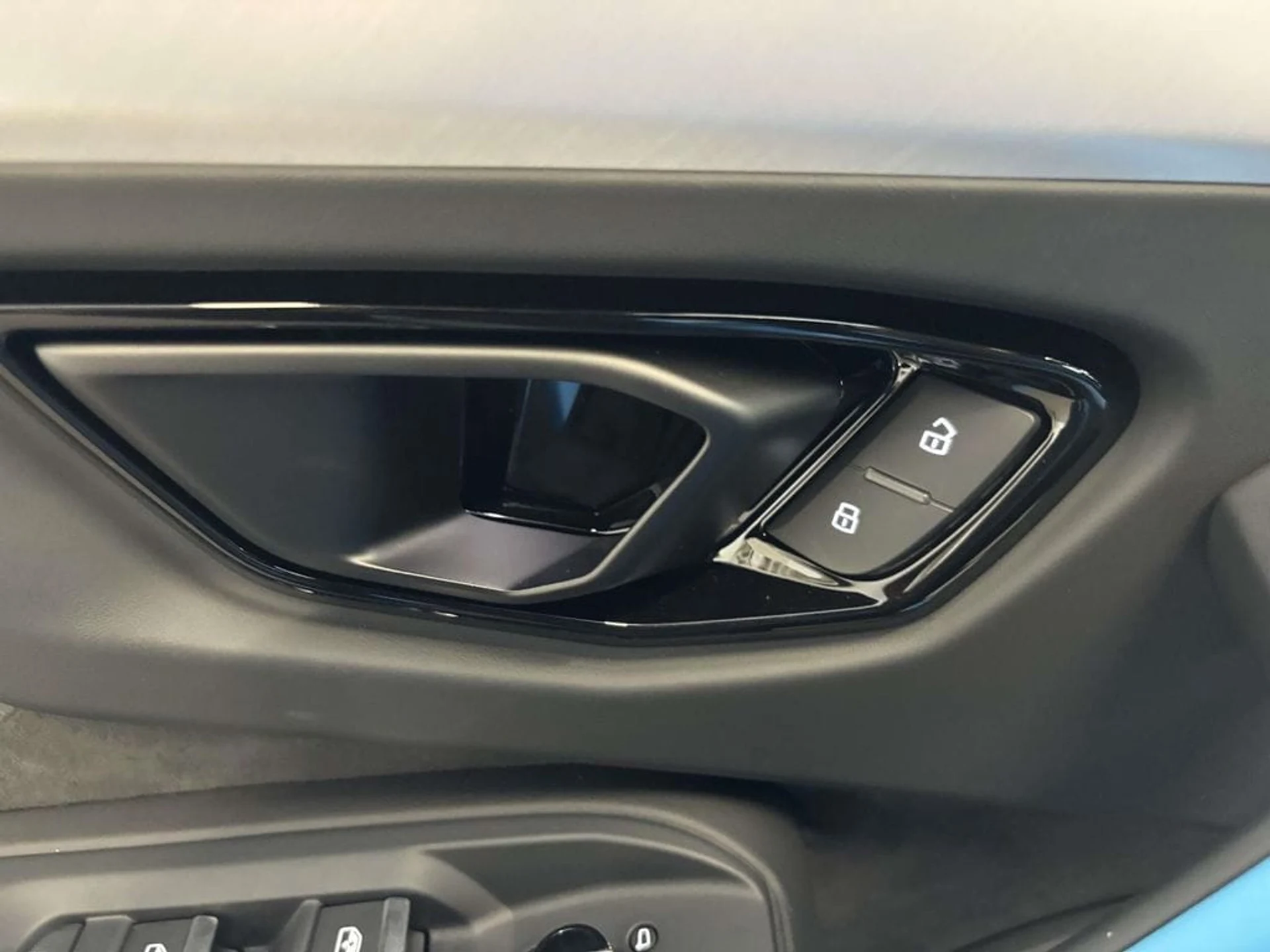 mph023_1054494227_62fe6fb5a491f5c8e3094c946b71a1cbx_c7b08023f5