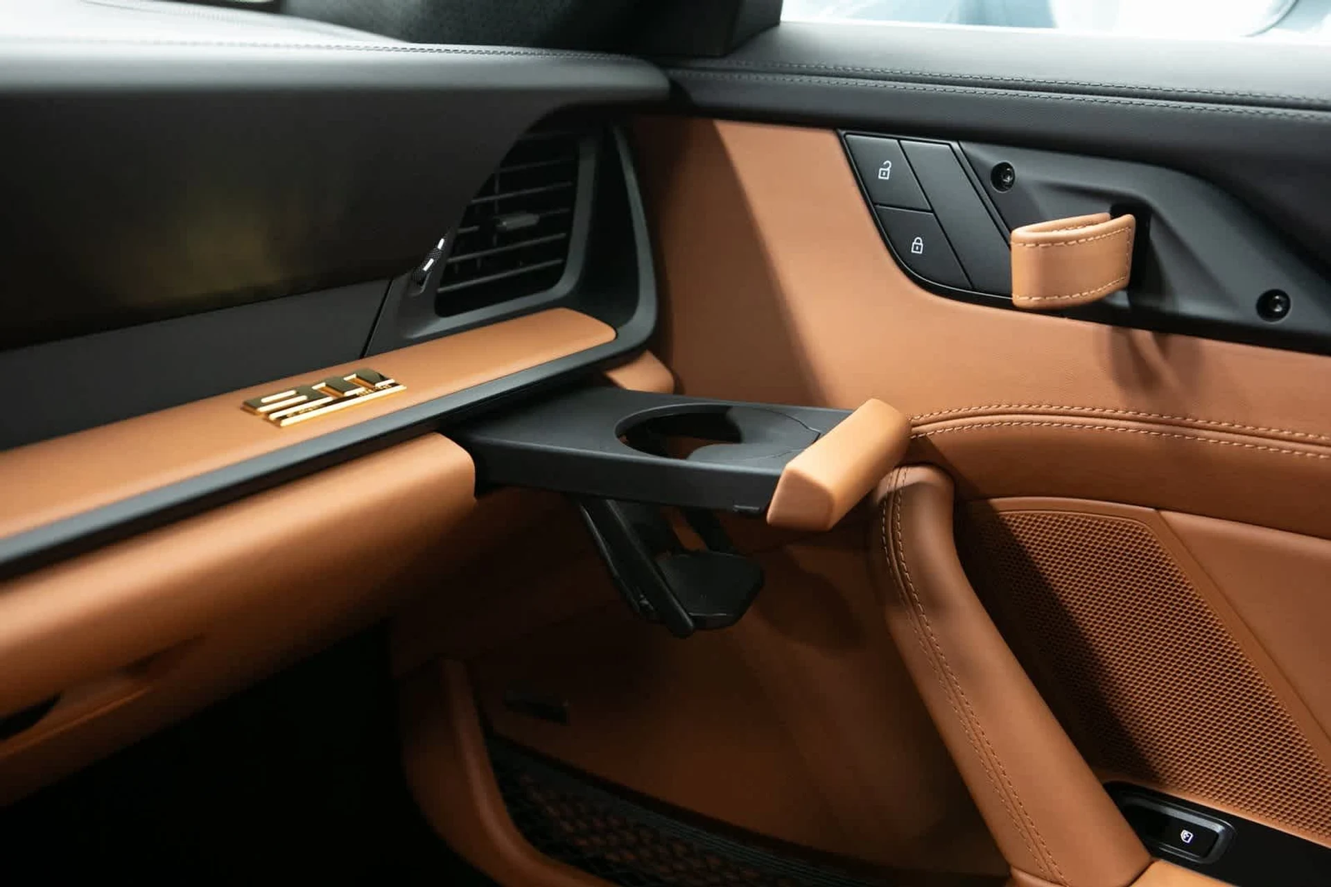 mph023_1055935983_8495510b41bbb4e2cefe6c60e6115c74x_645d2e476d