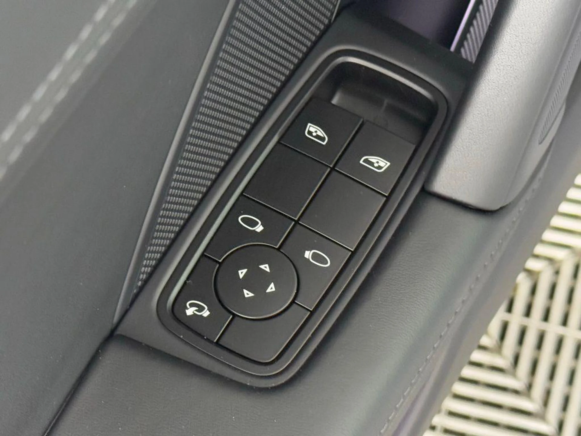 mph023_1061941645_r_Wf1osd_Y0_KZHJBNR_8b_rog_PK_3_Zg_ac2726d738