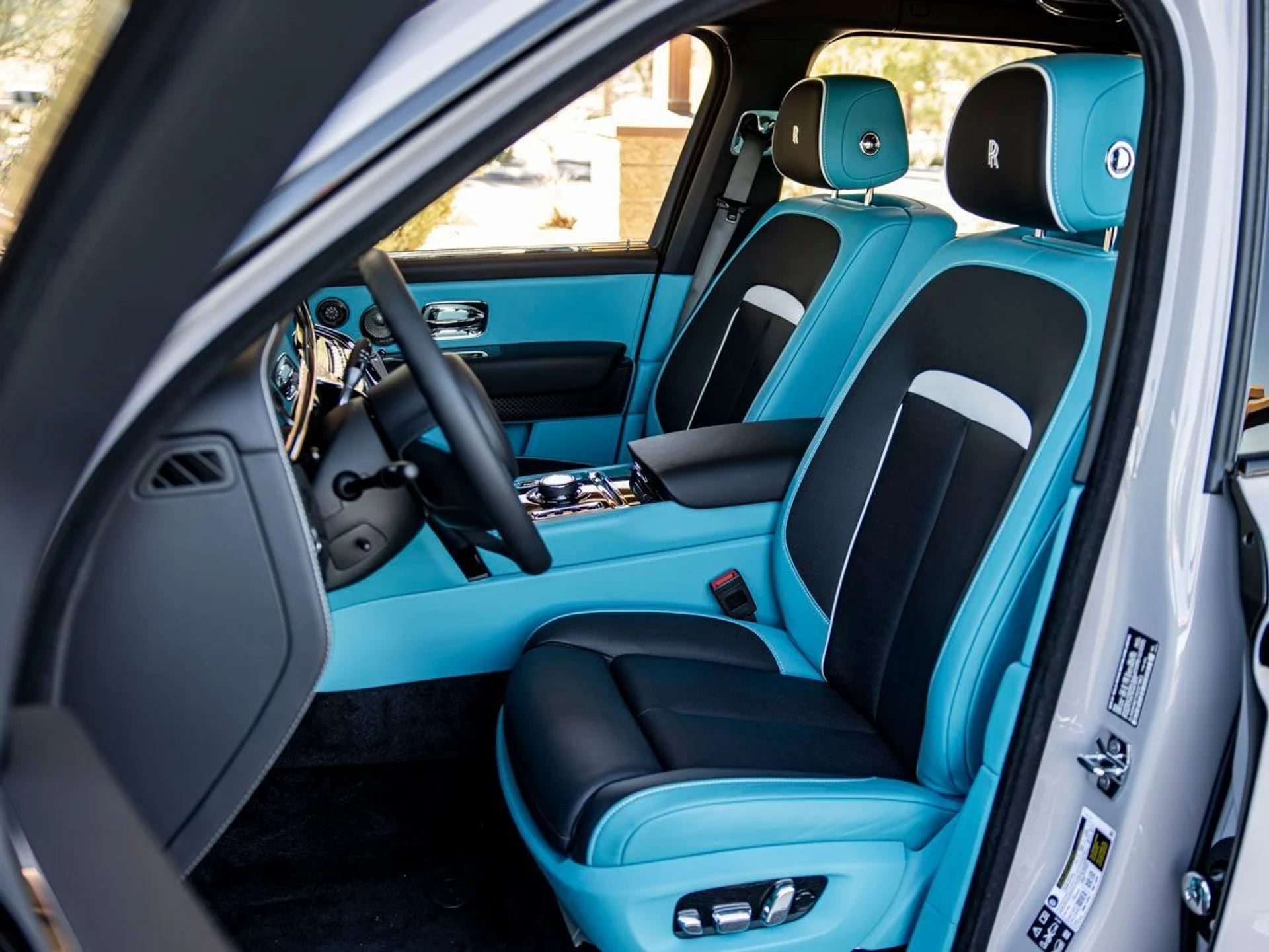 mph023_1063807025_24_3ae8359dd2