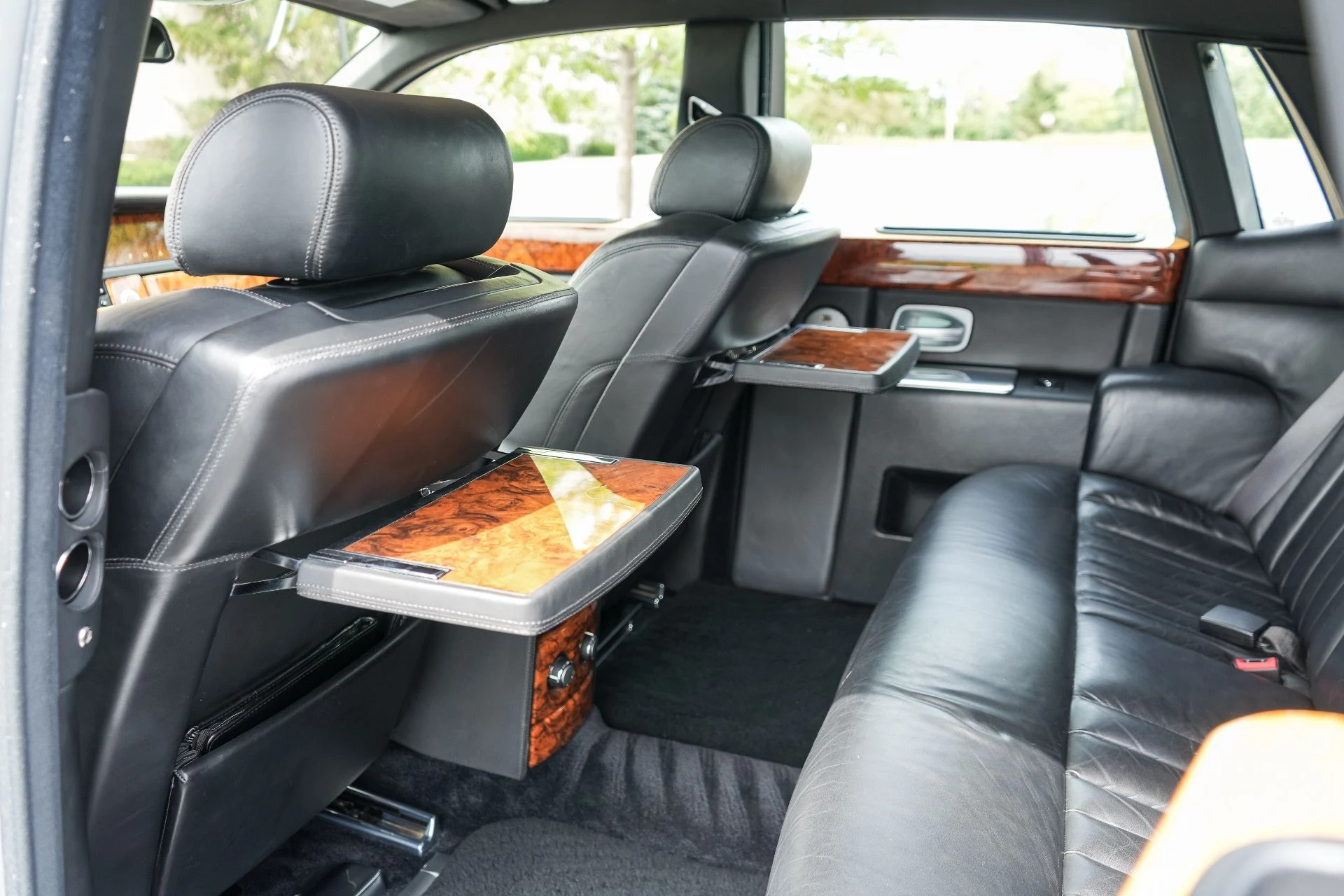 mph023_1071670121_Used_2005_Rolls_Royce_Phantom_1787087643_96295130df