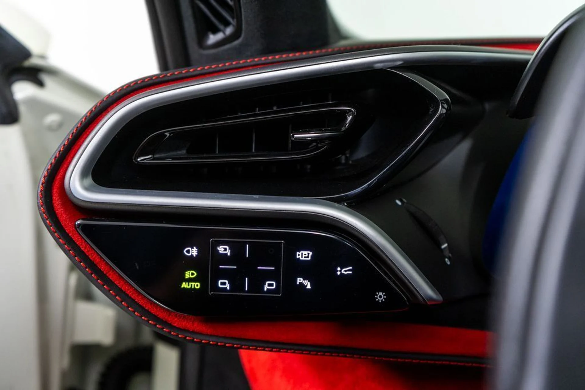 mph023_1077990638_24_25257361_69446f3e0318d_e6591f15f0