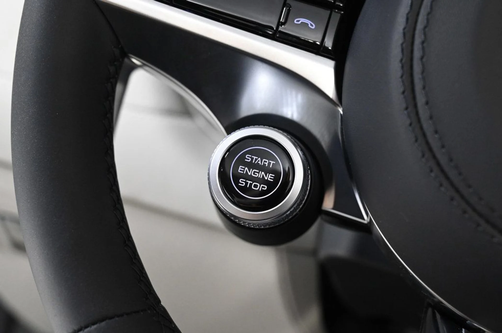 mph023_1079801964_new_2026_maserati_grancabrio_convertible_11350_22949331_23_1024_8a03d5bf6b