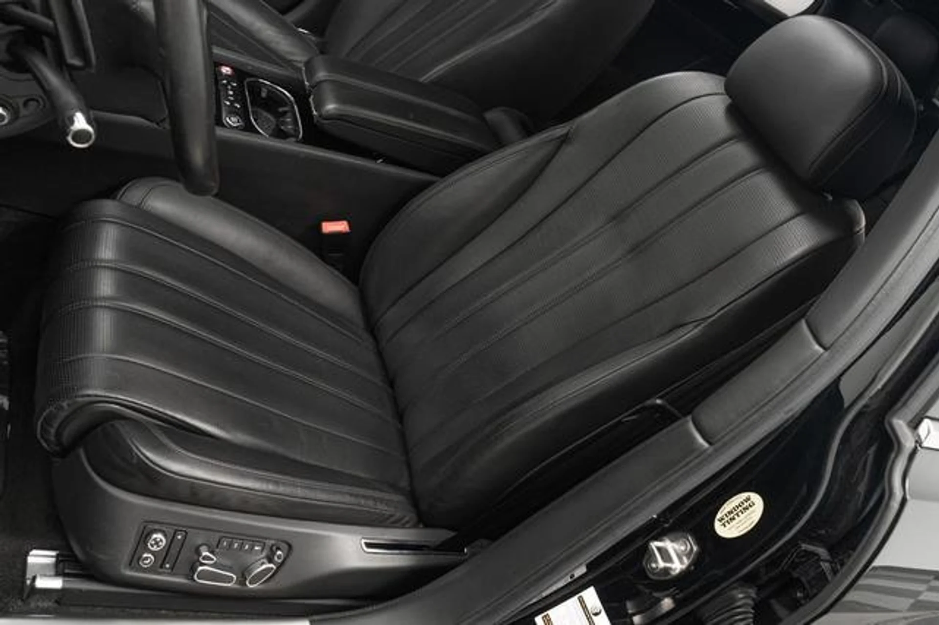 mph023_1081686447_0_RT_Fvt_J_Rm_Ax_F9_Zq5_AX_Ze_Qb31340_ebb946d469