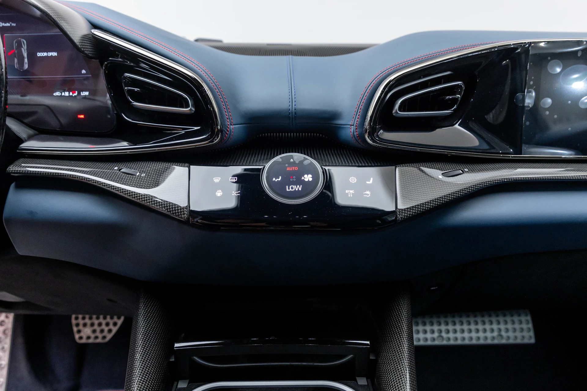 mph023_1084227711_63a767f1248f4081a4dffe627f2c1d1e_9493a2a6cf