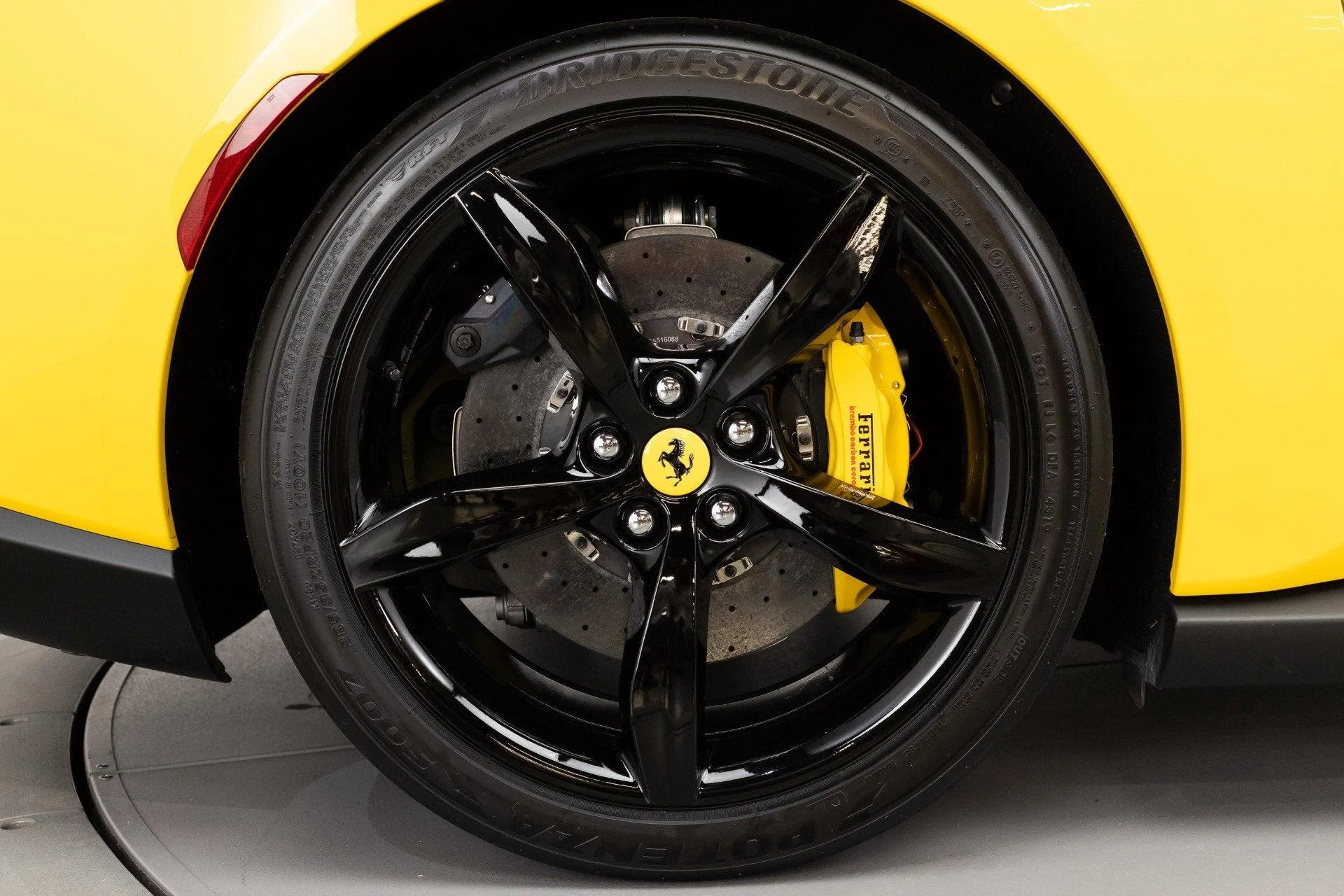 mph023_1089215100_Used_2020_Ferrari_Portofino_1777367910_a7ac0e60f2