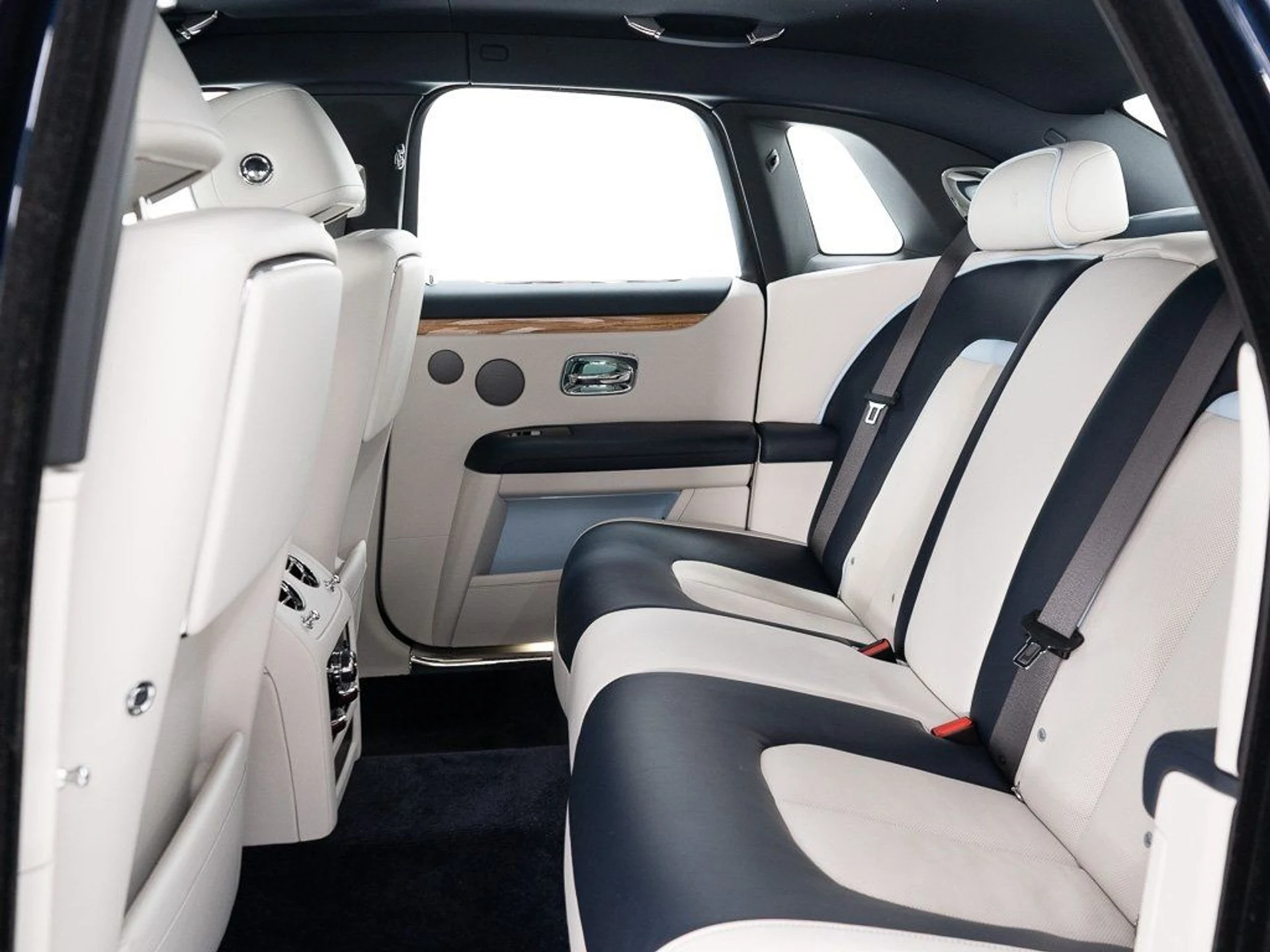 mph023_1092443133_0a74f2dbb3ad2e28fea81d73d9943dca_1c69d9585f