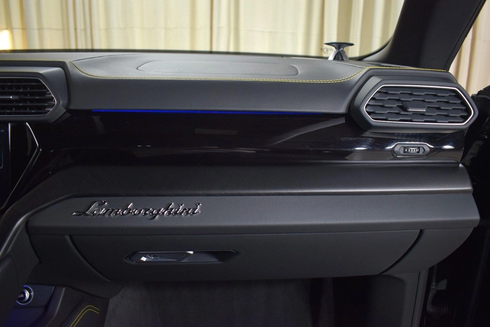 mph023_1098912347_43cf1c498797936918b20a597b156d75x_b6b66d6fe6