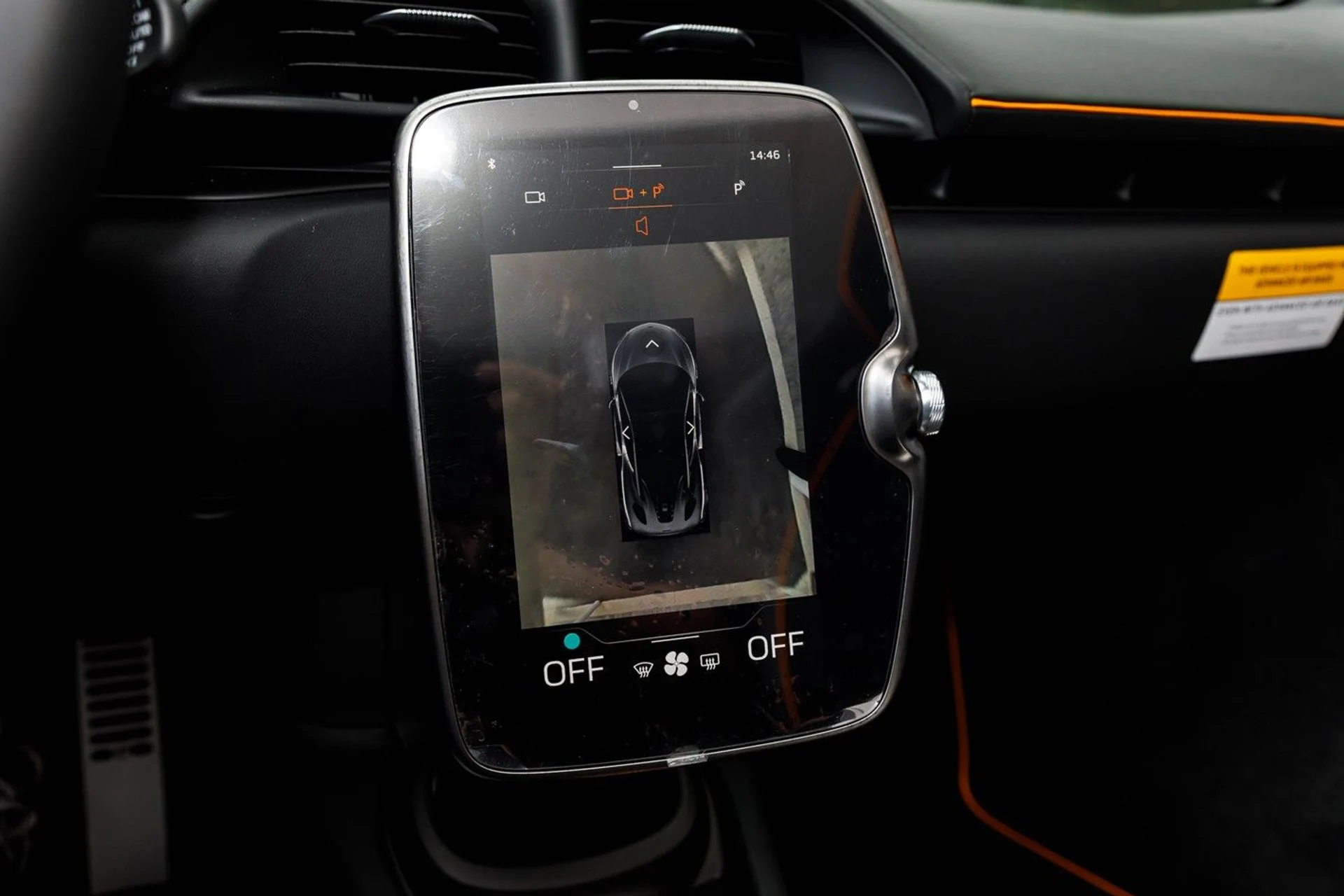 mph023_1100274464_636_p24_l_40b8751e48