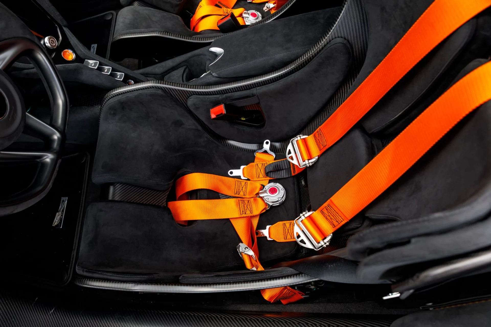 mph023_1100276689_573_p24_l_c1b05381f1