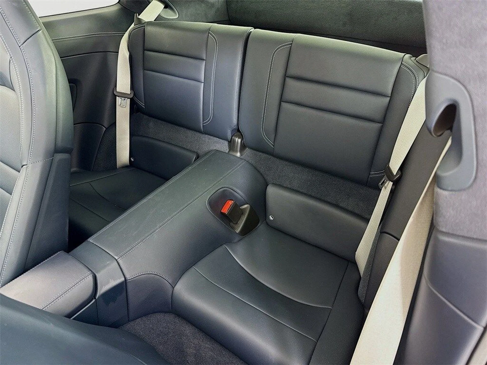 mph023_1102107181_96d2fb4bd9583bc5d2a53b7d991e7c31x_cba6664388