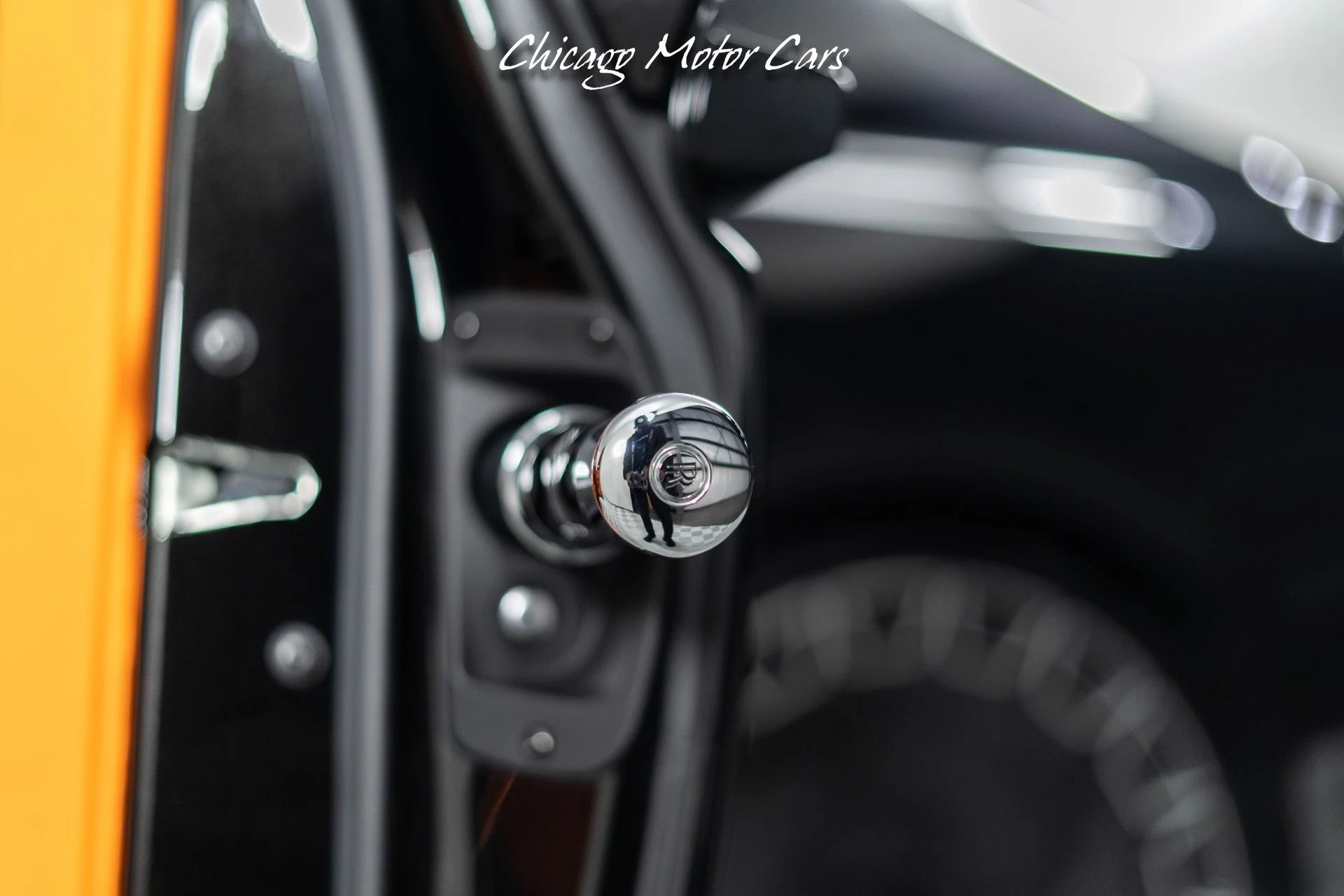 mph023_112228355_12082_p24_l_70958800a3