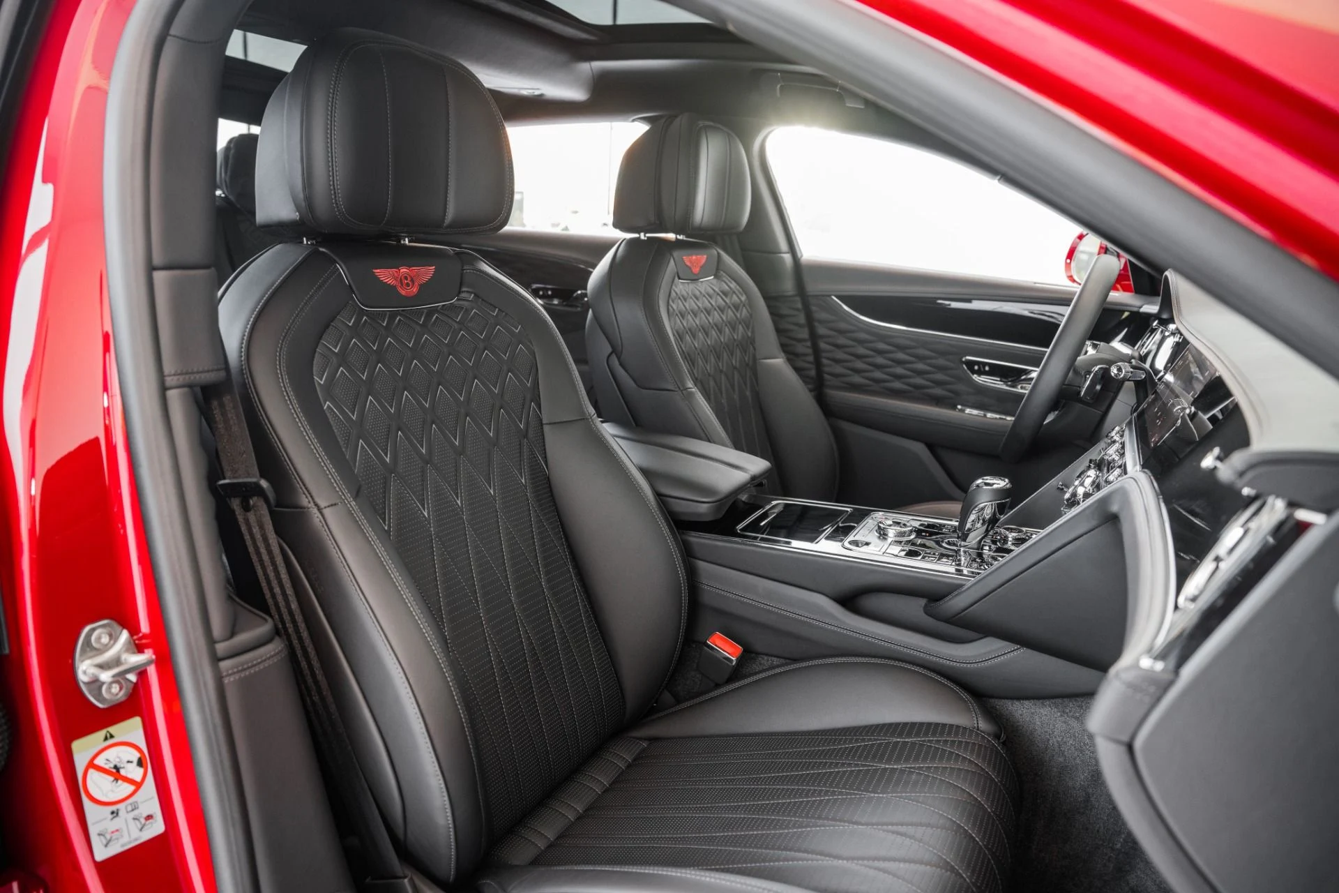 mph023_112315981_Used_2022_Bentley_Flying_Spur_V8_1694798625_c86dd45ae7