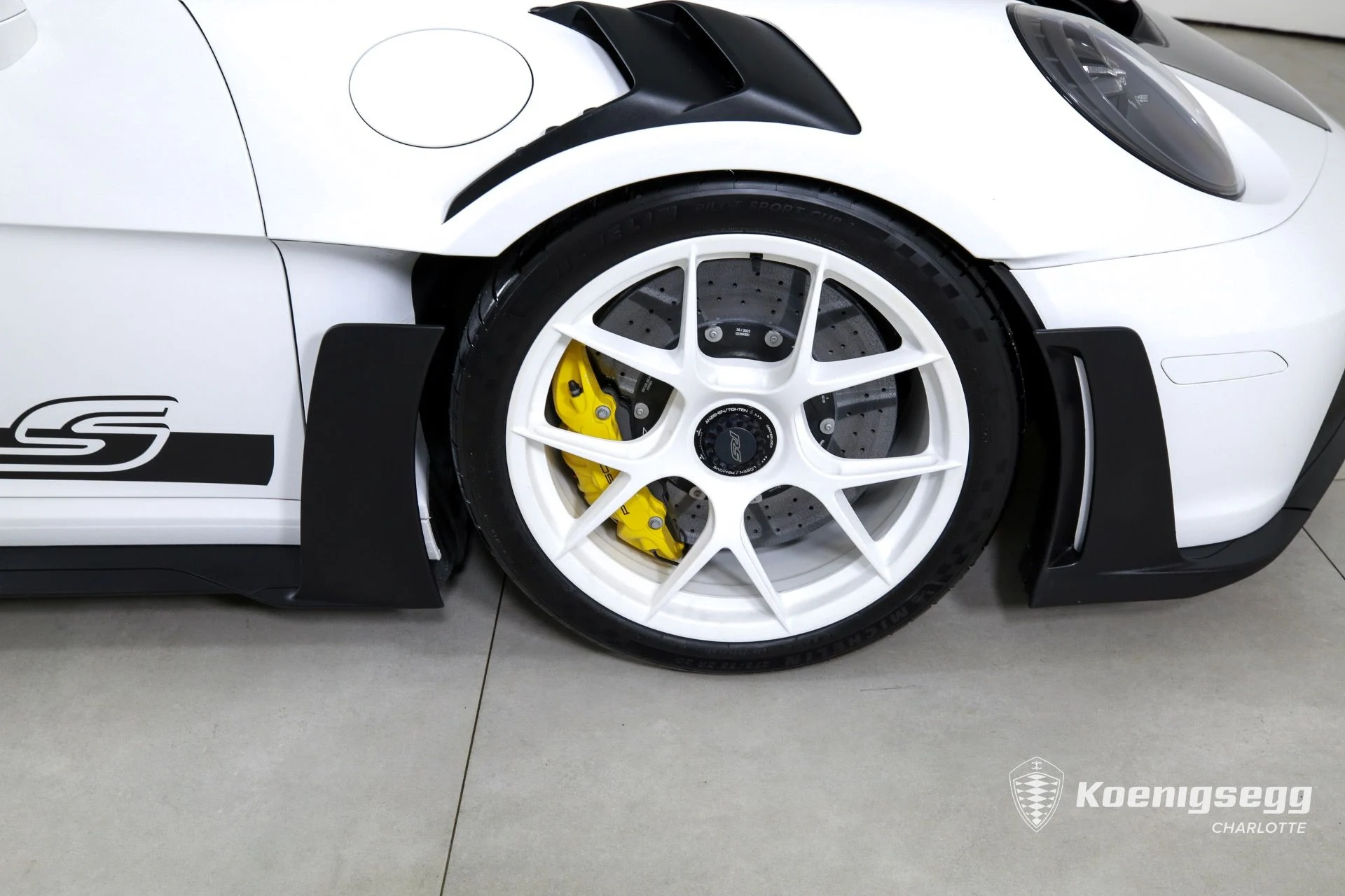 mph023_1123350537_Used_2024_Porsche_911_GT_3_RS_1761086106_e2c9d8ed03