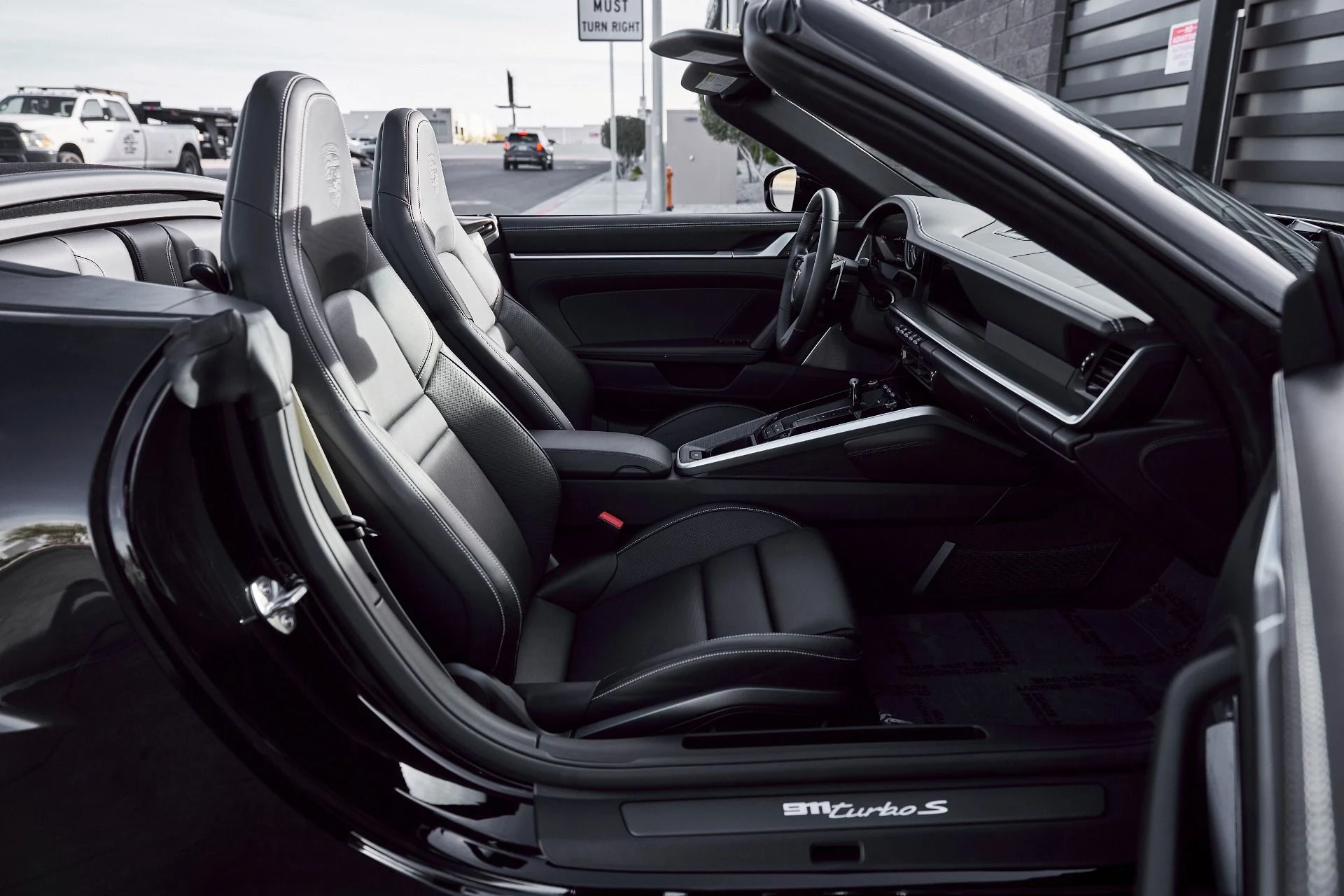 mph023_1124563952_Used_2022_Porsche_911_Turbo_S_1773939904_8757f4049d