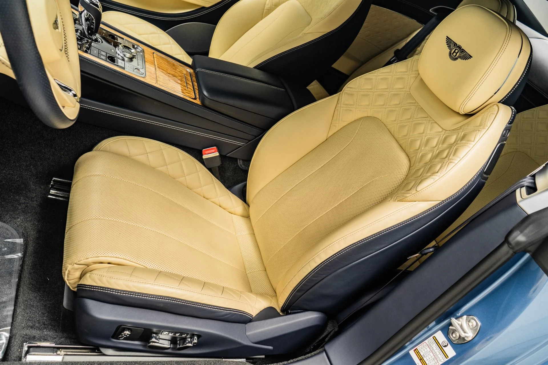 mph023_1128855863_Used_2020_Bentley_Continental_GT_W12_1756499288_9f51d59c6d
