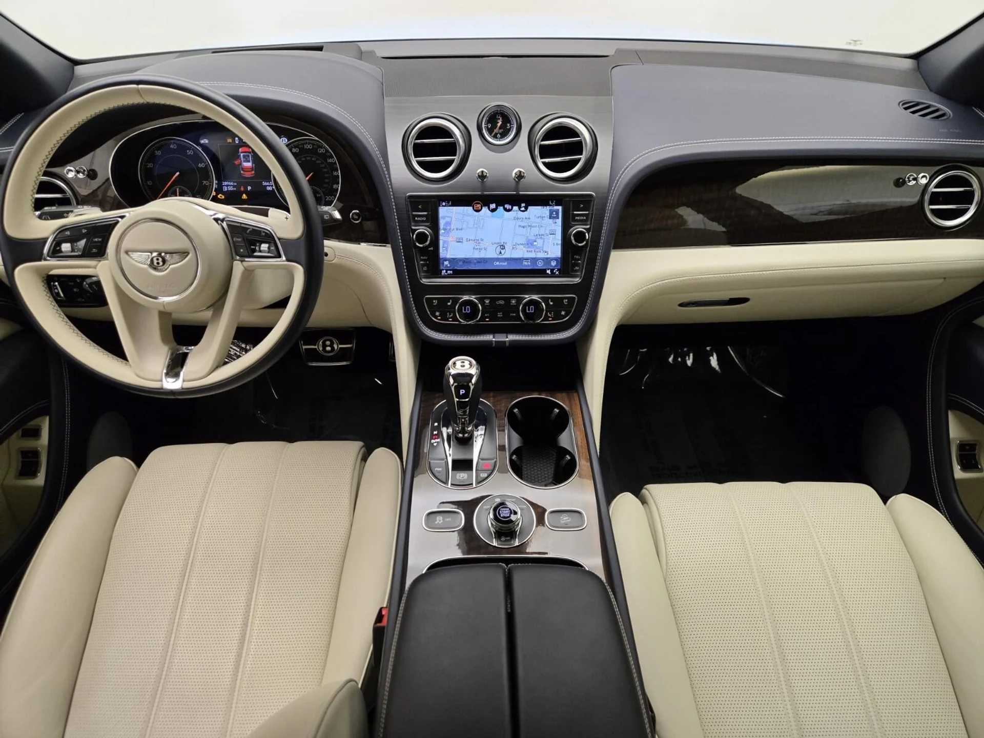 mph023_1130847416_Used_2020_Bentley_Bentayga_V8_1754377274_e7084d3b09