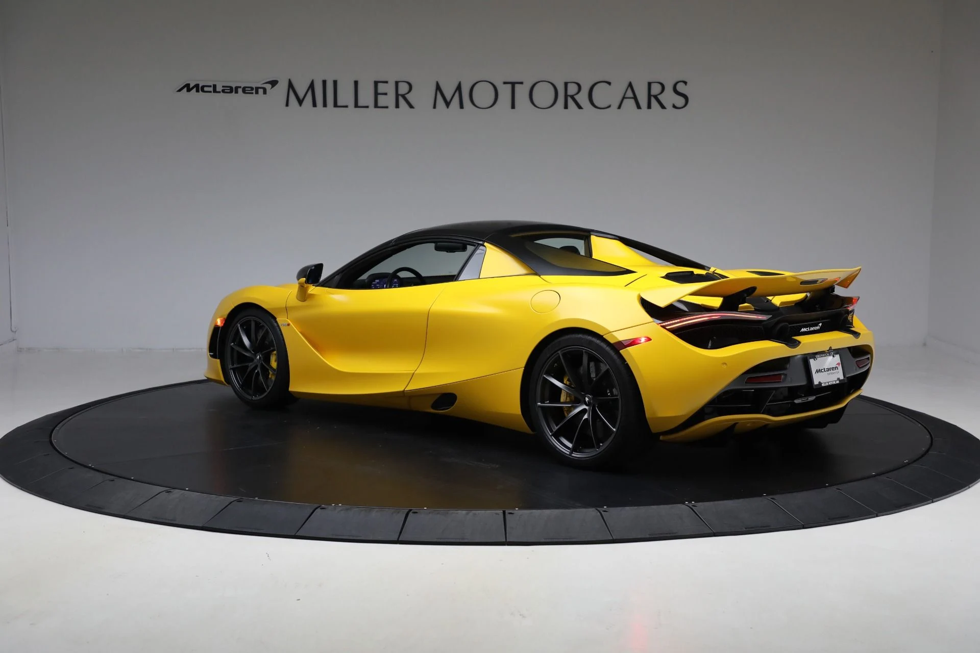mph023_1136654444_Used_2021_Mc_Laren_720_S_Spider_Performance_39717fb995