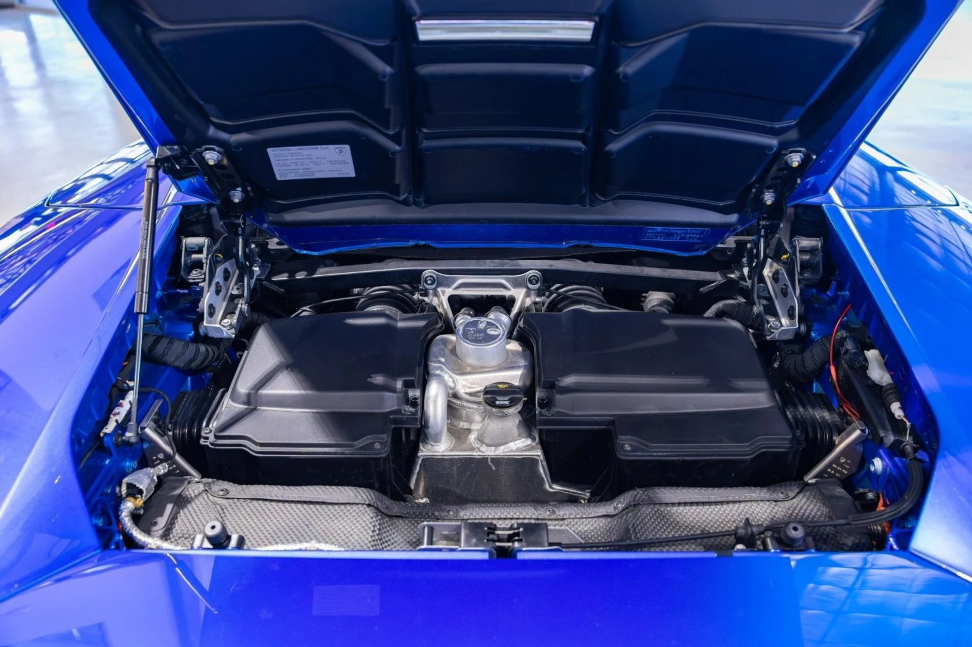 mph023_114952189_q_Q_4433ed9fe3