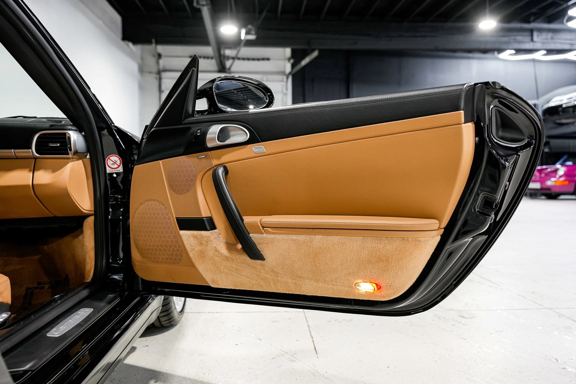 mph023_1153645462_d8b3e462fba55abe825452adc4f88b27x_f383c5e8aa