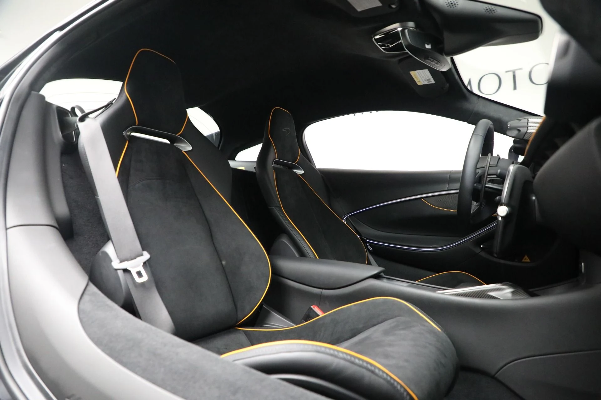 mph023_1158412756_Used_2024_Mc_Laren_Artura_Vision_bfafc4a6de