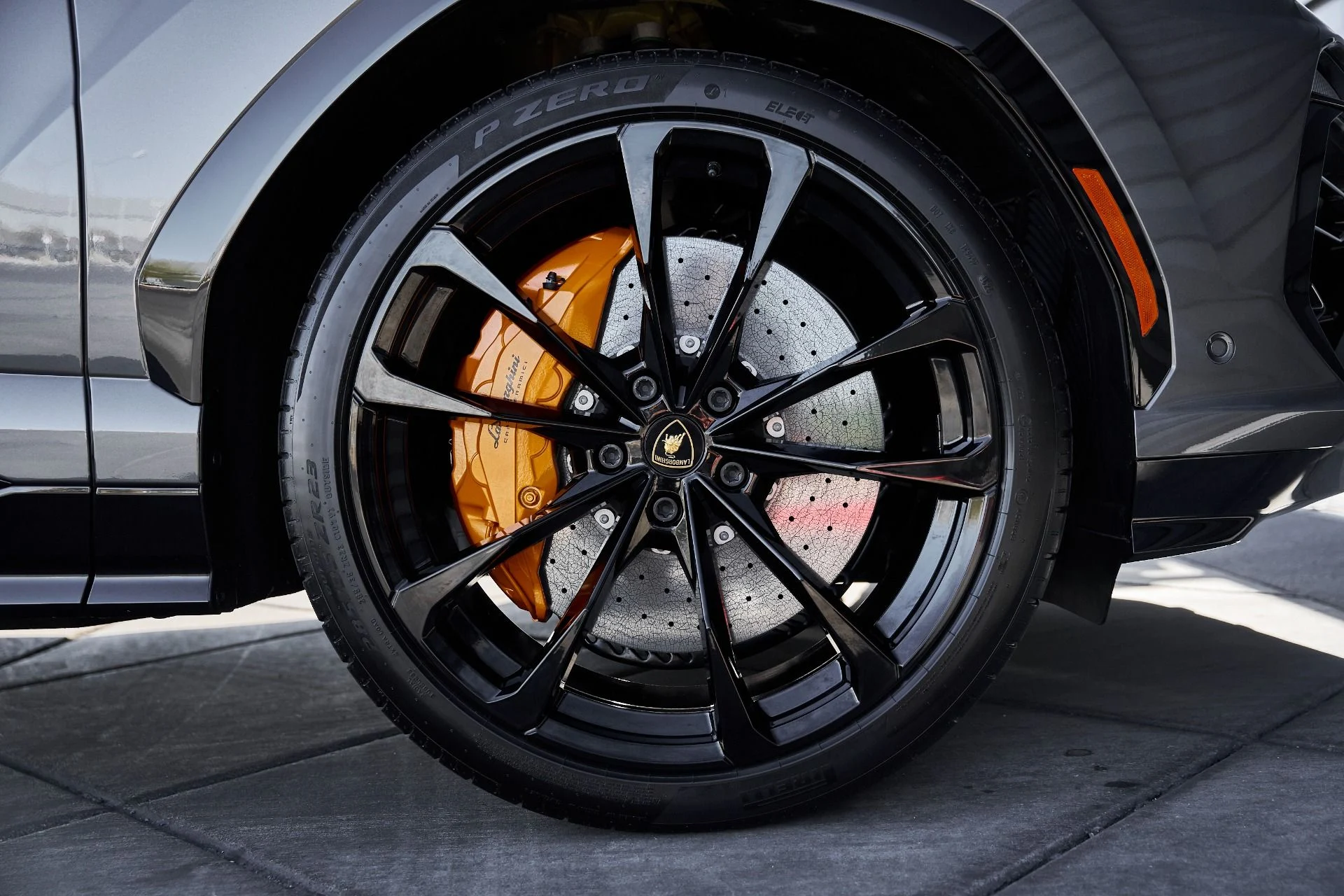 mph023_1160522708_Used_2025_Lamborghini_Urus_SE_1770086443_d44523c845