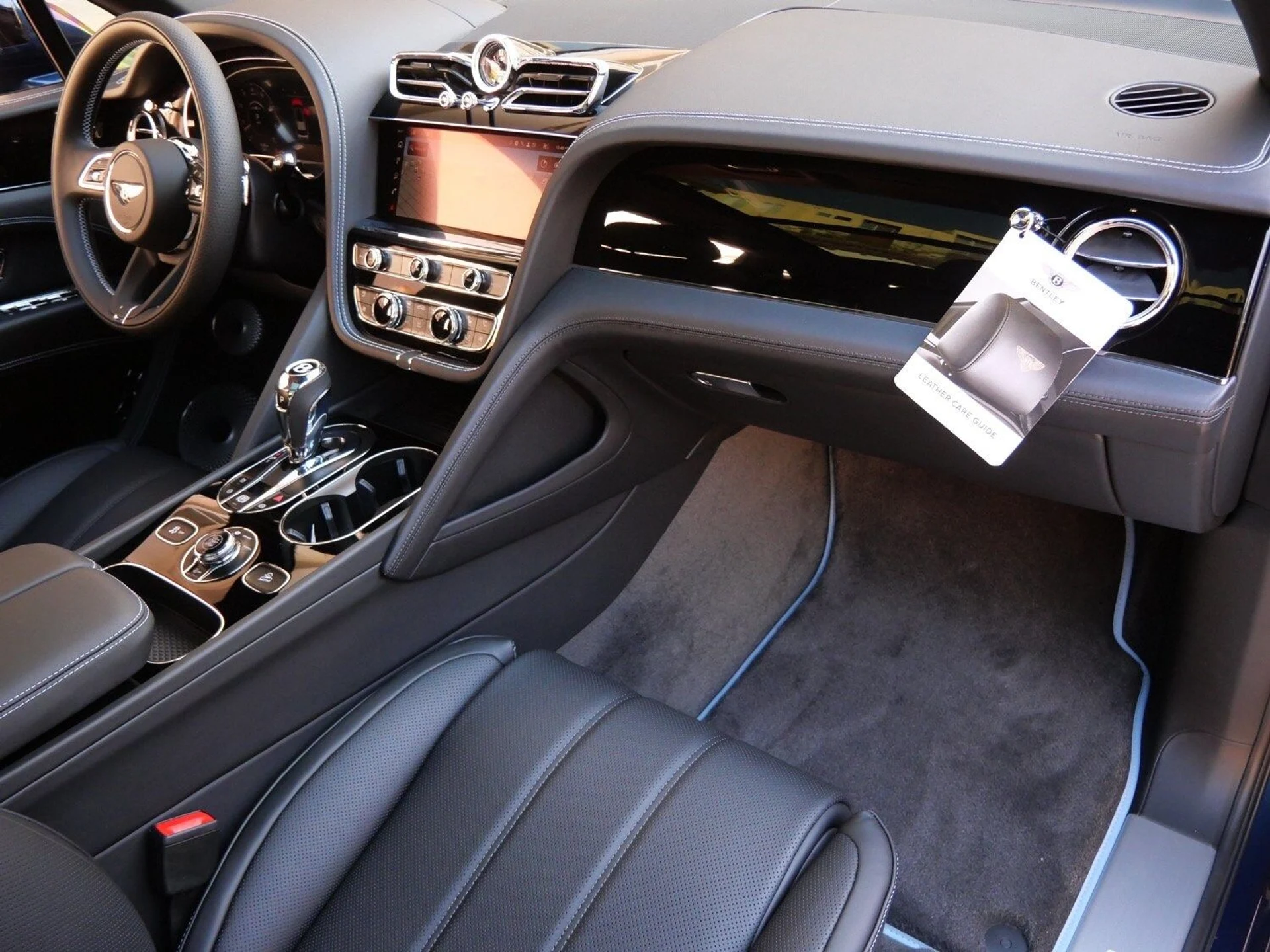 mph023_1163651199_d3de2923084bfc1cd0aeb73ceff119d0x_5c7356a829