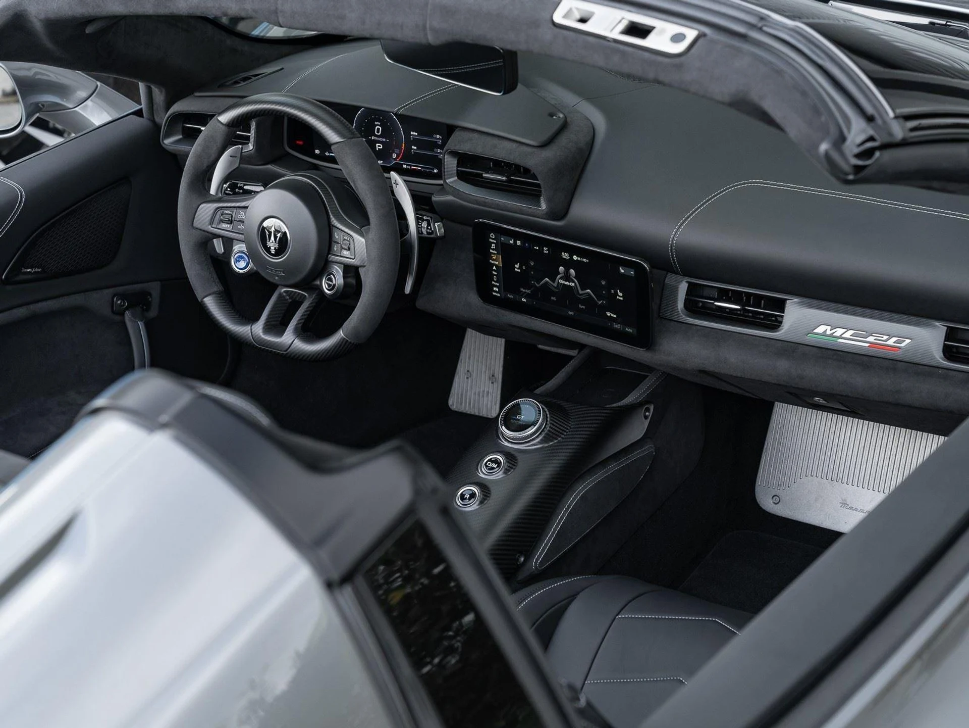 mph023_116660144_Used_2023_Maserati_MC_20_Cielo_1773864340_16d332b326